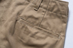 MILITARY SHORTS / KHAKI CHINO