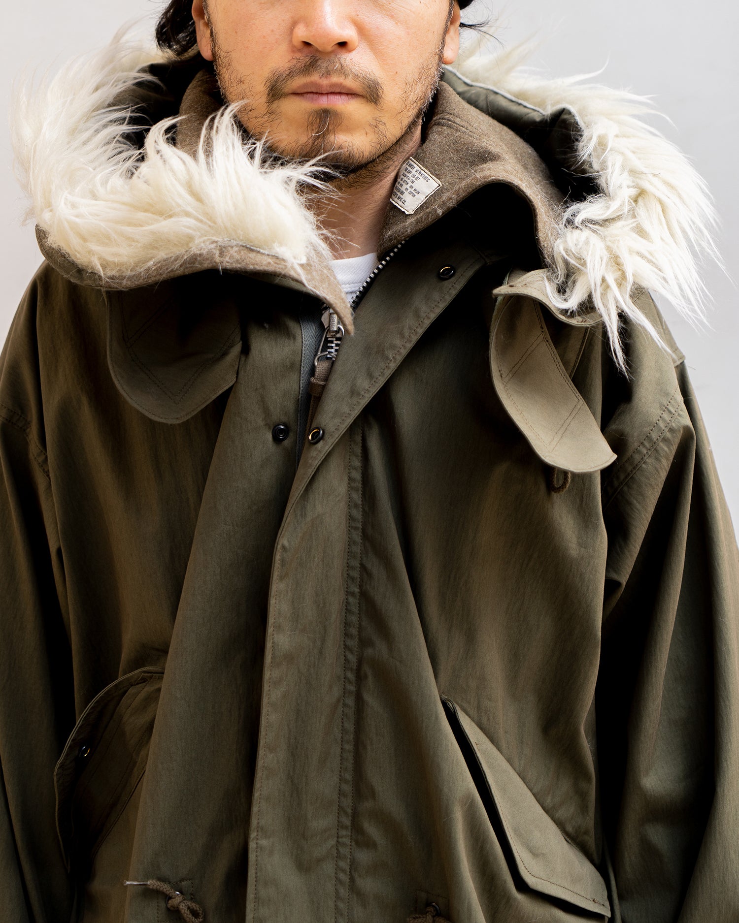 HOOD, WINTER, W/ SYNTHETIC FUR RUFF Gallery Image 2