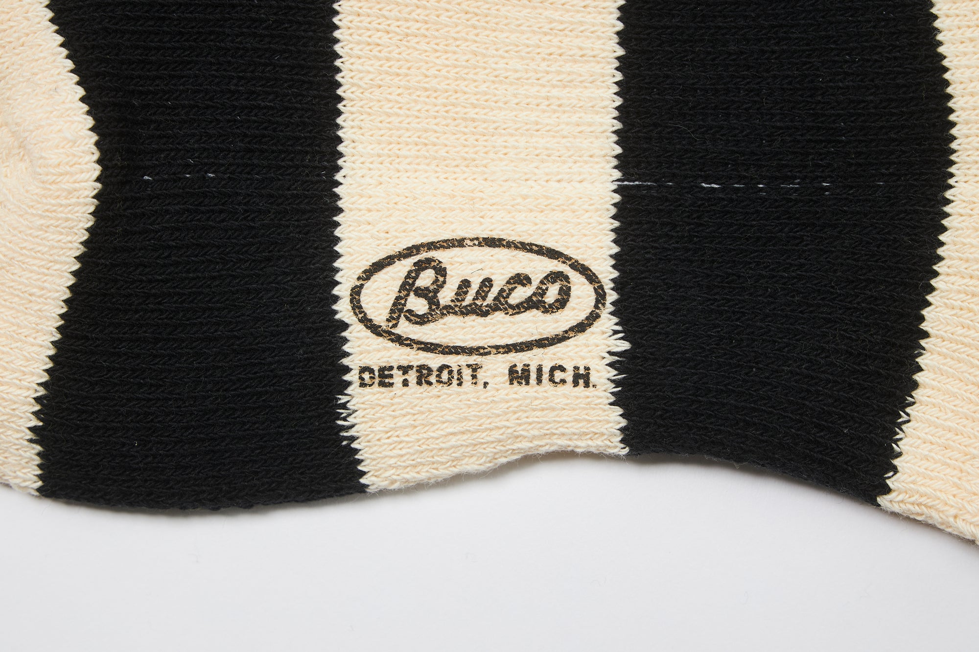BUCO STRIPED ACTION SOCKS