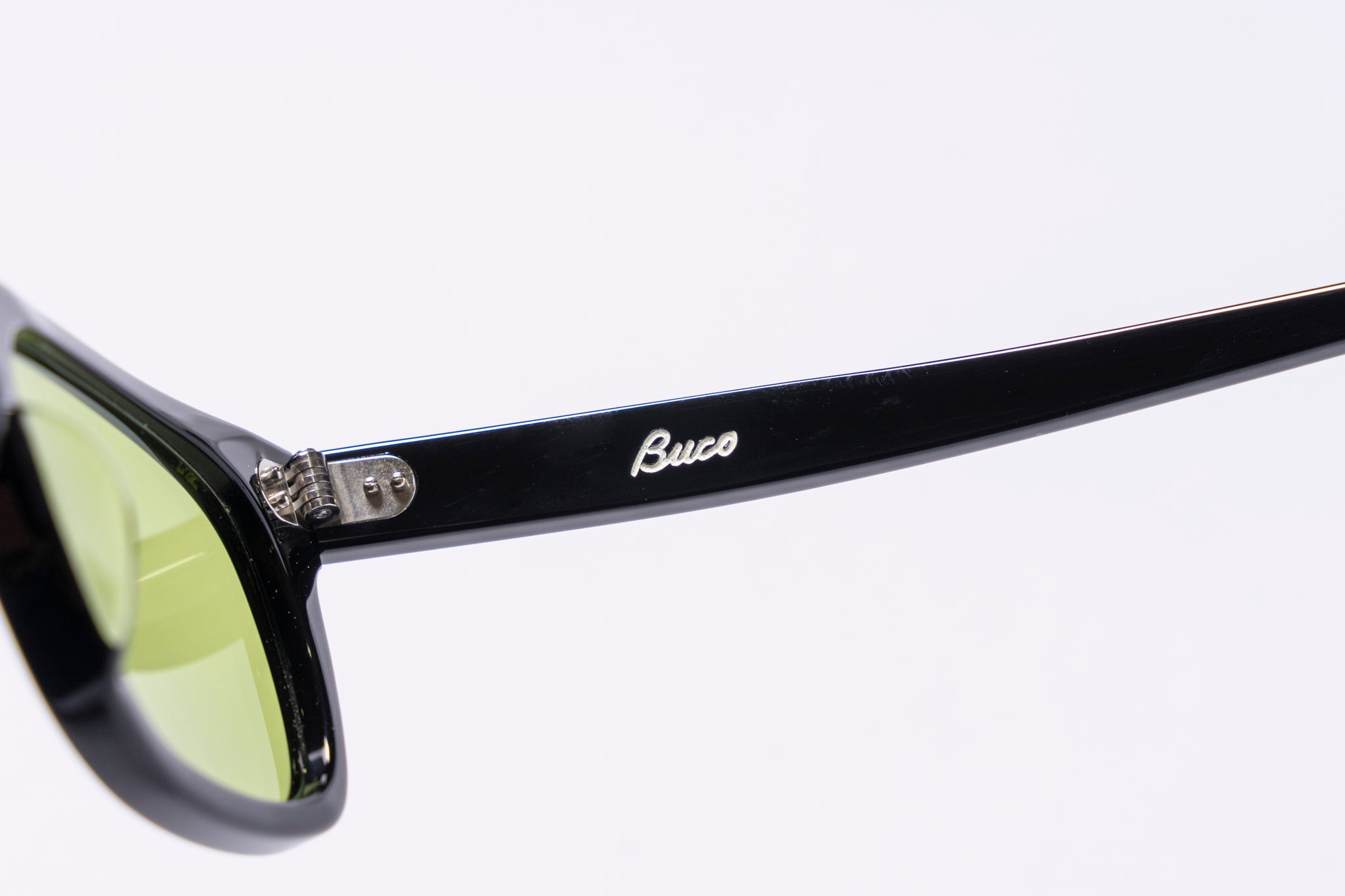 BUCO SUNGLASSES / CHARGER