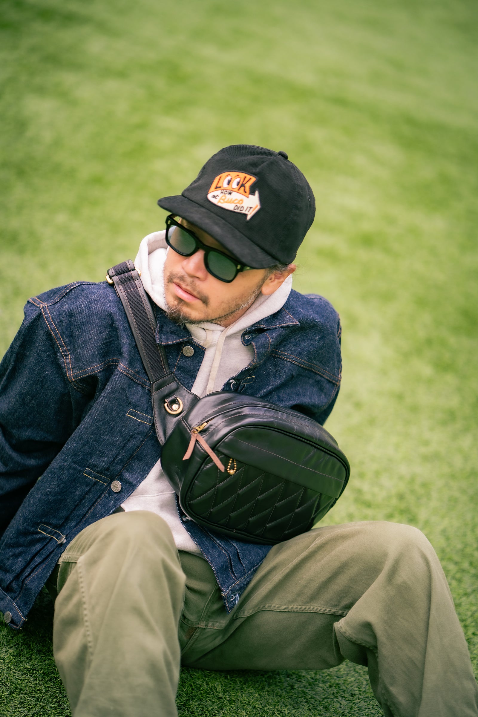 BUCO HORSEHIDE SHOULDER BAG Gallery Image 7