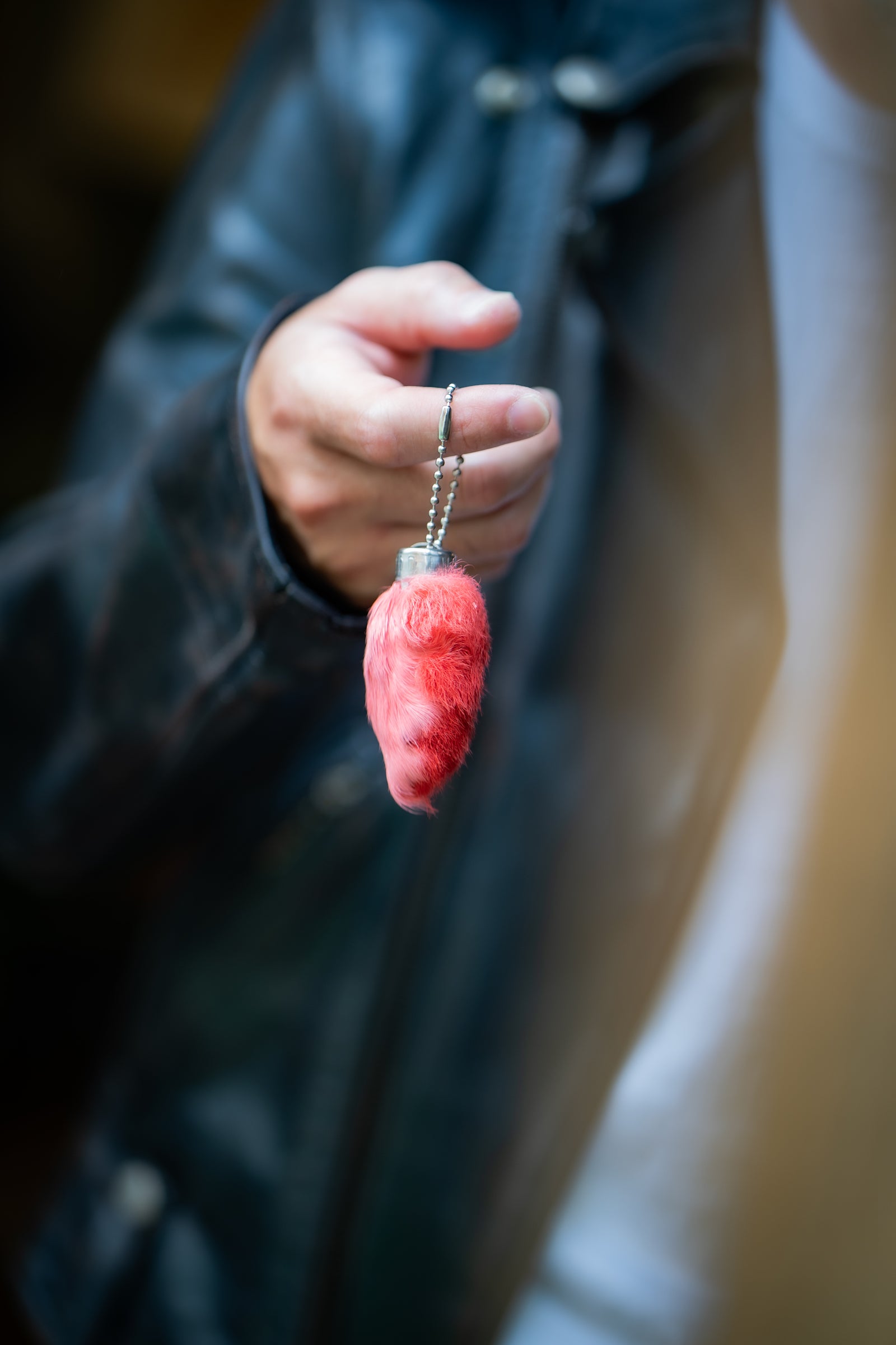BUCO RABBIT FOOT KEY CHAIN Gallery Image 2