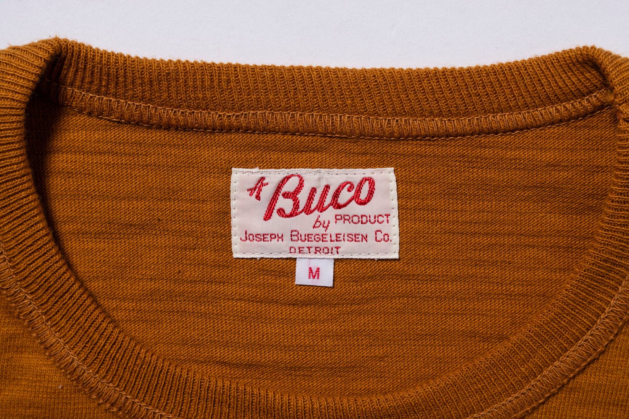 ATHLETIC T-SHIRT / TROPHY ROOM LOUNGE