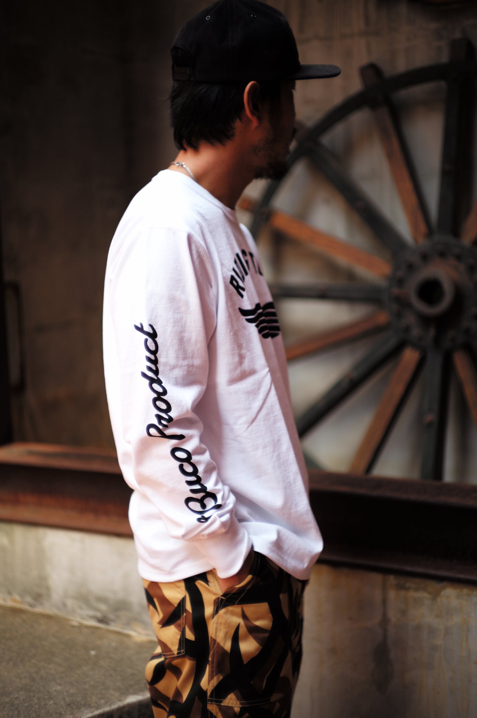 BUCO L/S TEE / RIDING TOGS Gallery Image 2