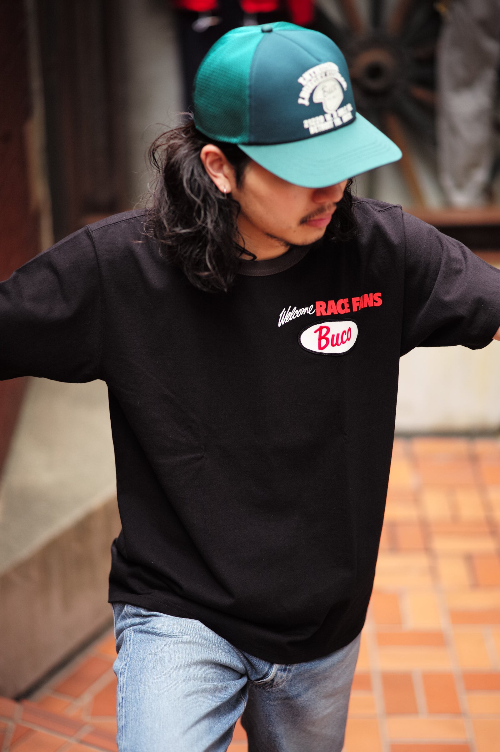 BUCO TEE / WELCOME RACING FANS! Gallery Image 1