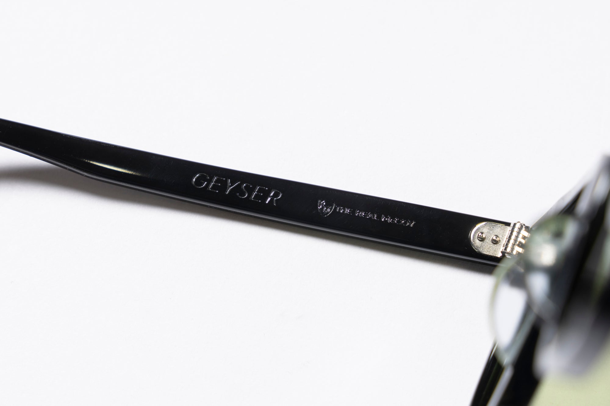 JOE McCOY SUNGLASSES / GEYSER BLACK FRAME