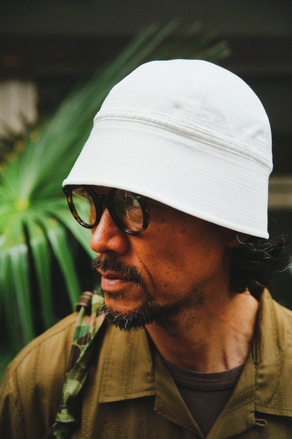 ROUND GLASSES / ANDRÉ Gallery Image 1
