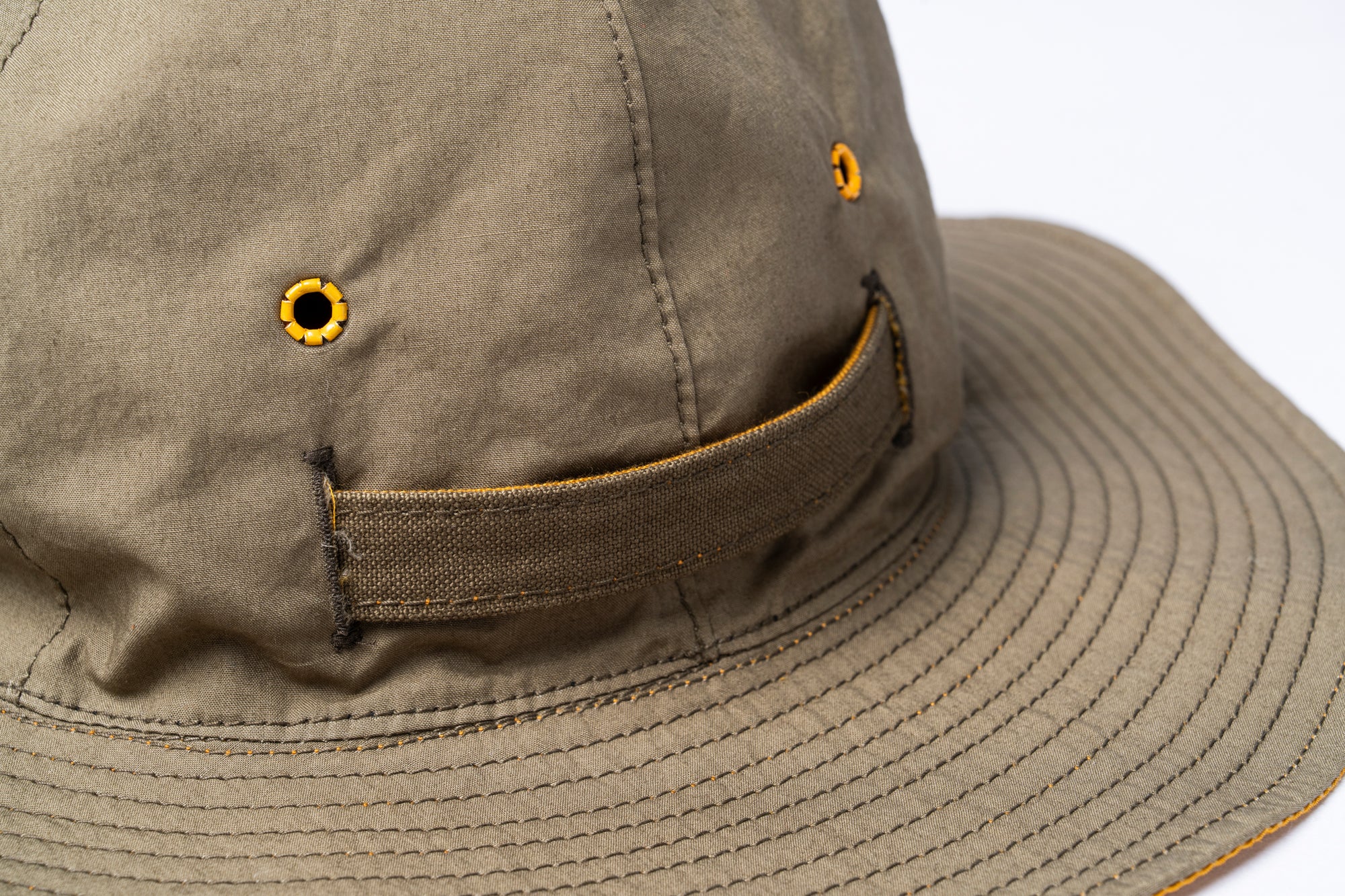 REVERSIBLE SUN HAT WITH ADJUSTABLE BAND