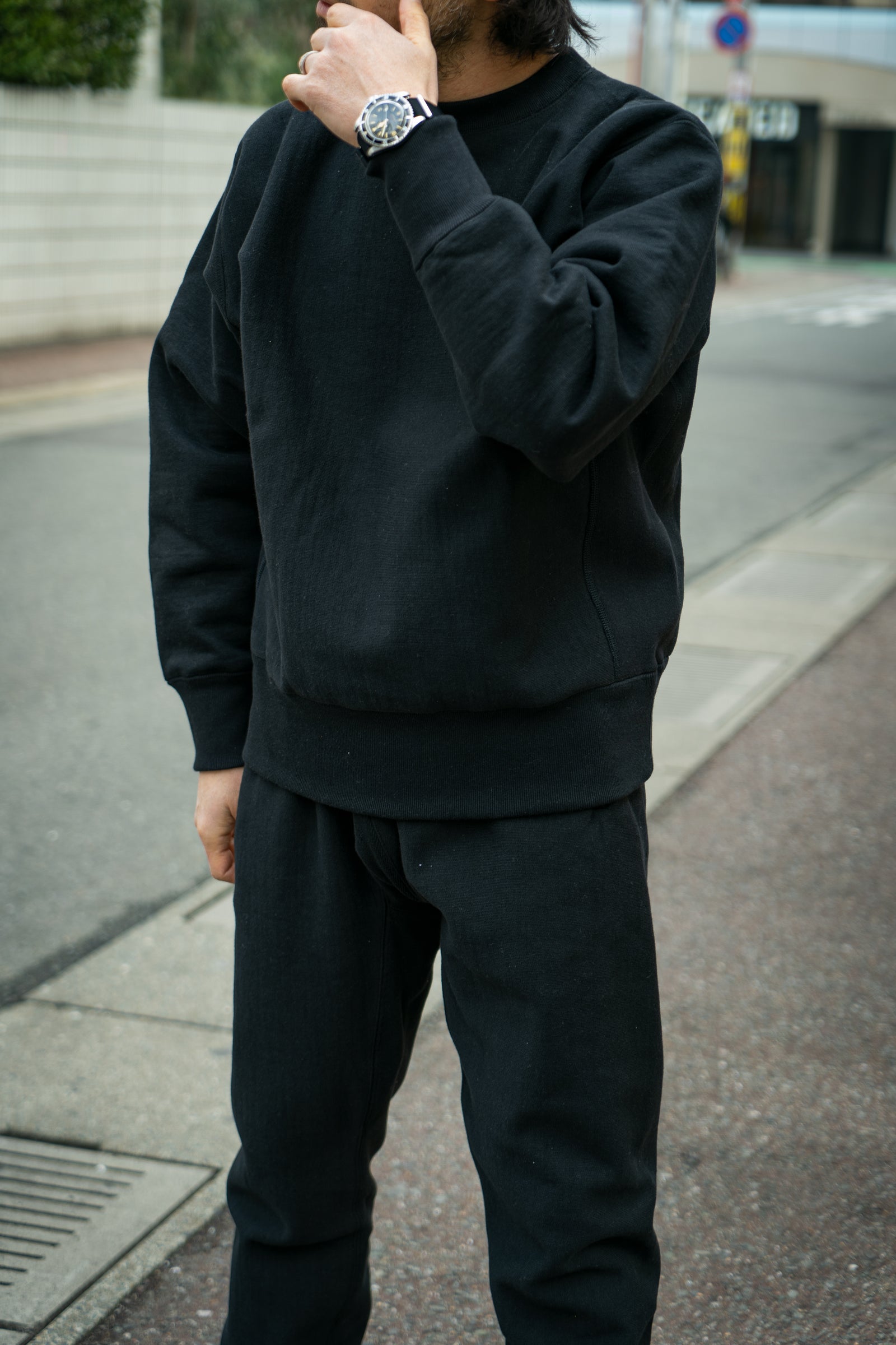 HEAVYWEIGHT CREWNECK SWEATSHIRT Gallery Image 1