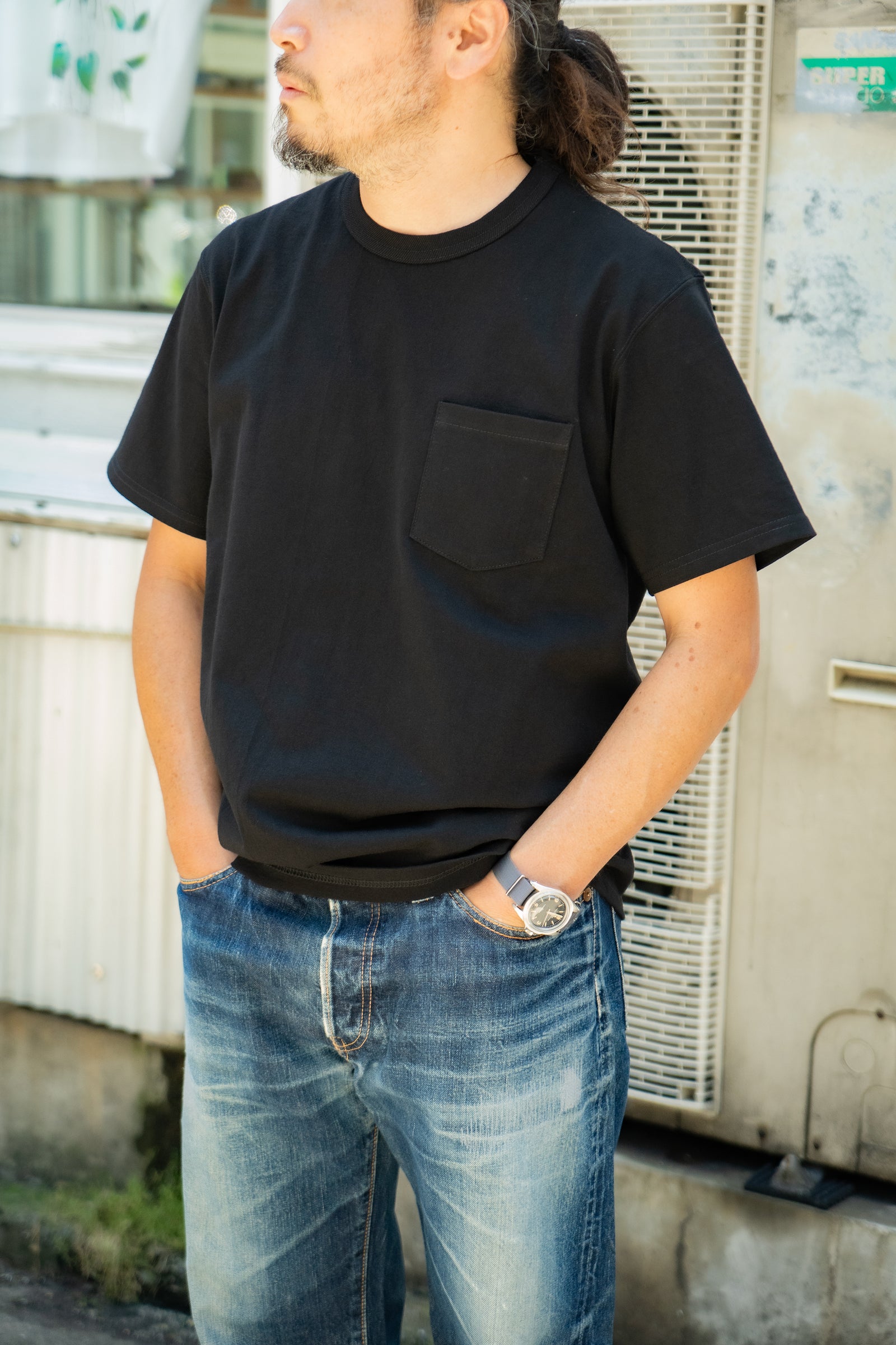 POCKET TEE Gallery Image 1