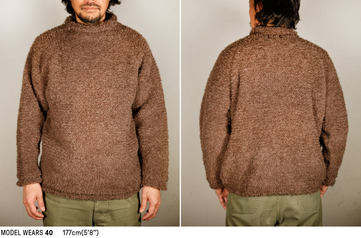 MOCKNECK MOLE SWEATER Fit Guide