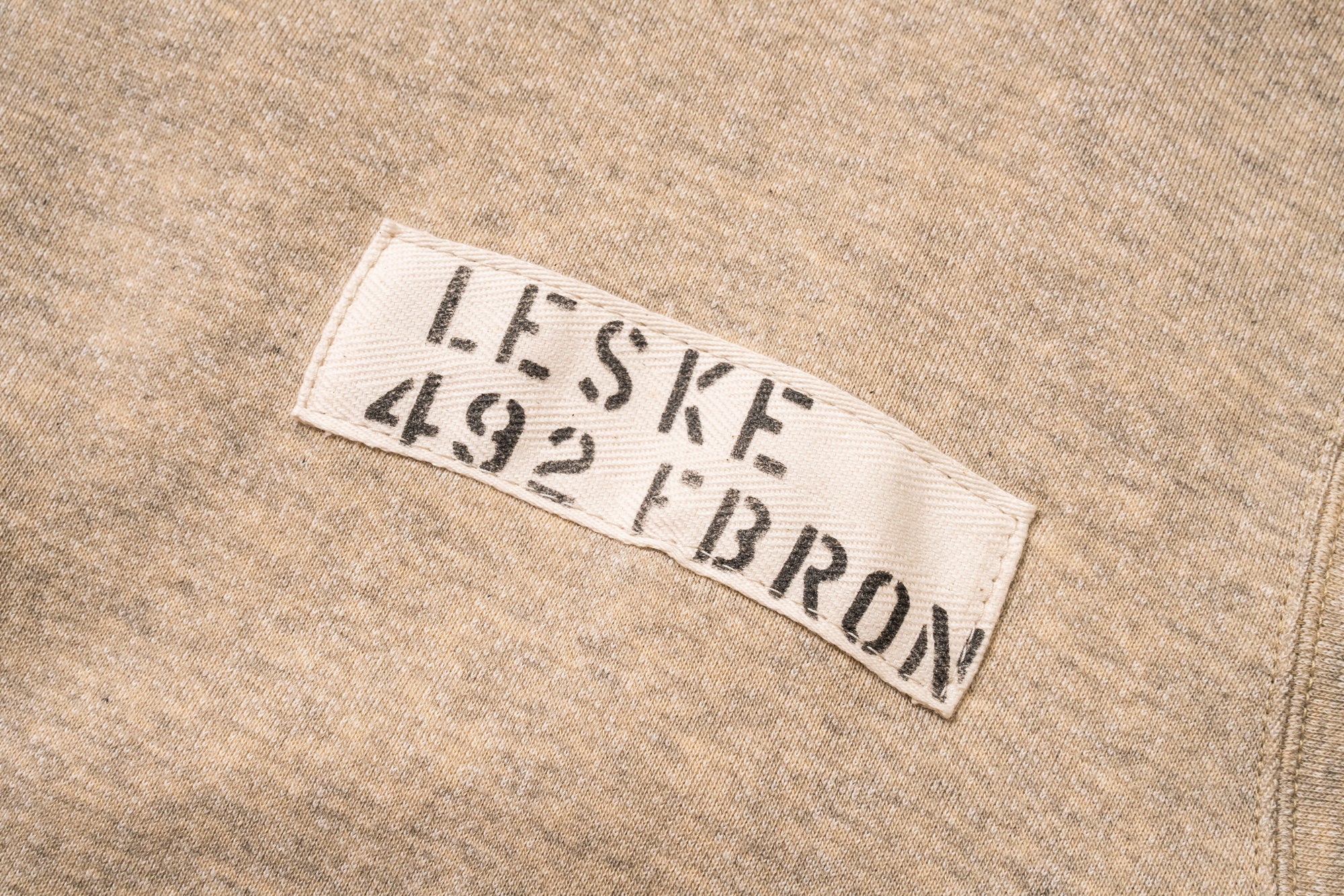 MILITARY PRINT SWEATSHIRT / STATUE de la LIBERTÉ