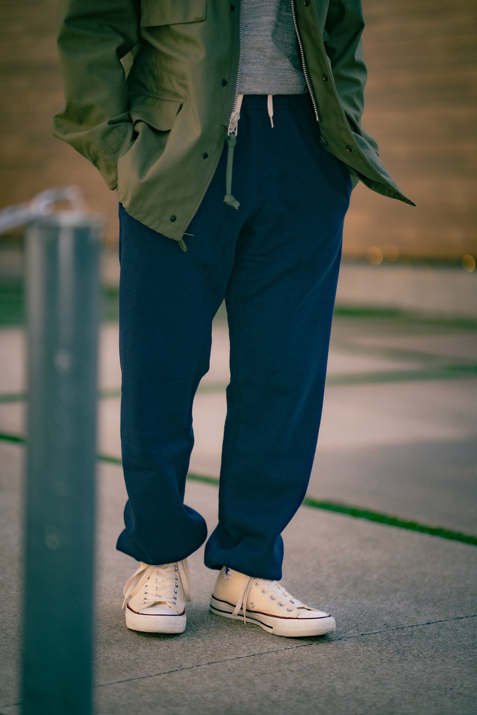 10 OZ. LOOPWHEEL SWEAT PANTS Gallery Image 2