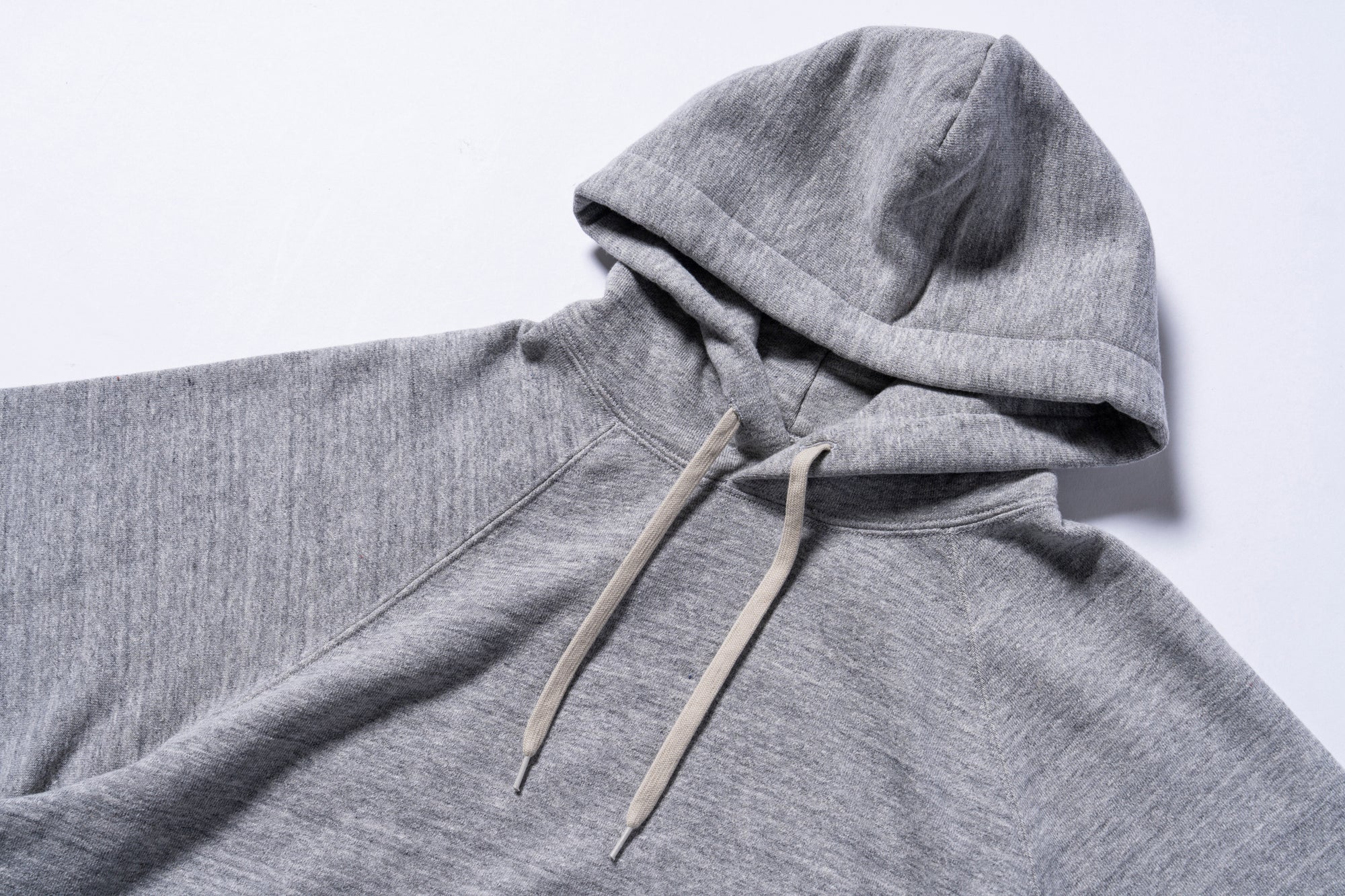 9 OZ. LOOPWHEEL RAGLAN HOODED SWEATSHIRT