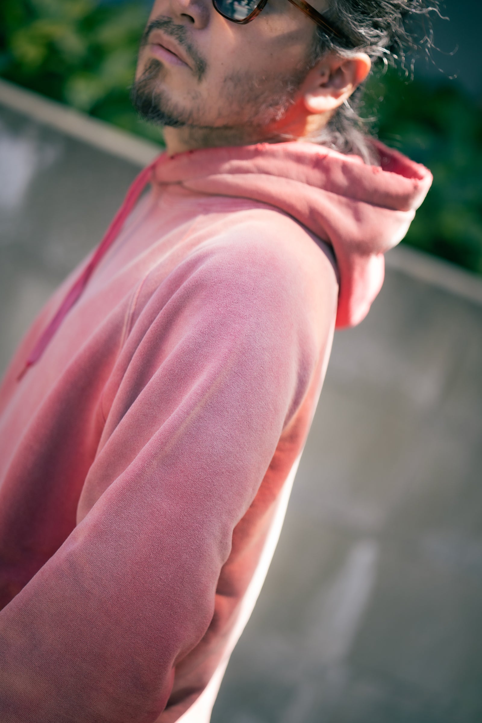 9 OZ. LOOPWHEEL RAGLAN HOODED SWEATSHIRT / FADED Gallery Image