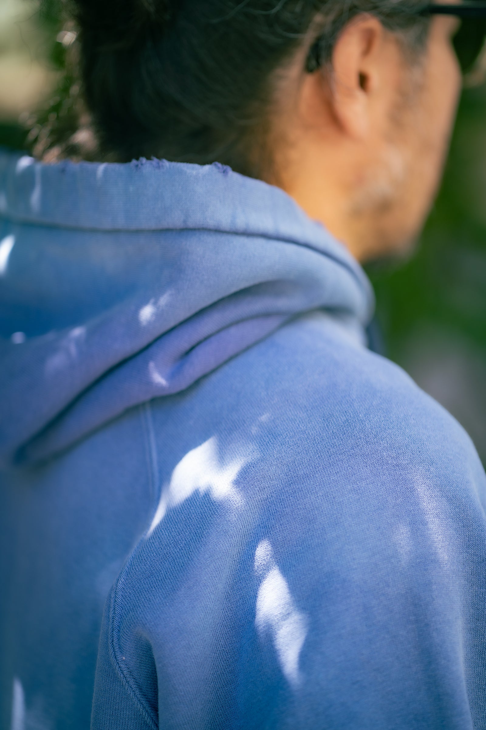 9 OZ. LOOPWHEEL RAGLAN HOODED SWEATSHIRT / FADED Gallery Image 8