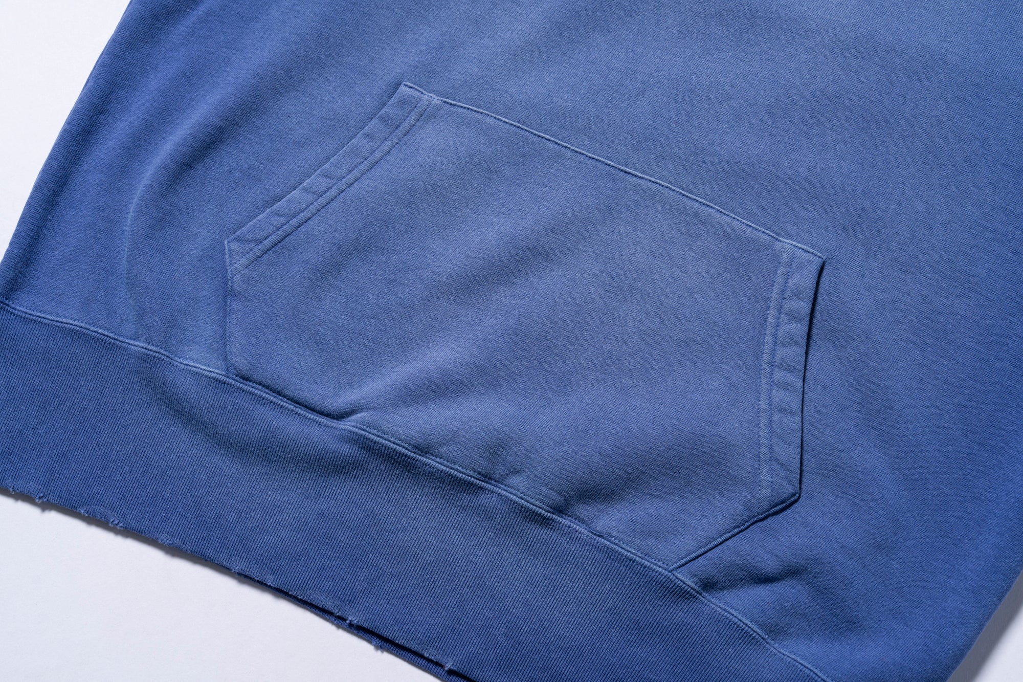 9 OZ. LOOPWHEEL RAGLAN HOODED SWEATSHIRT / FADED