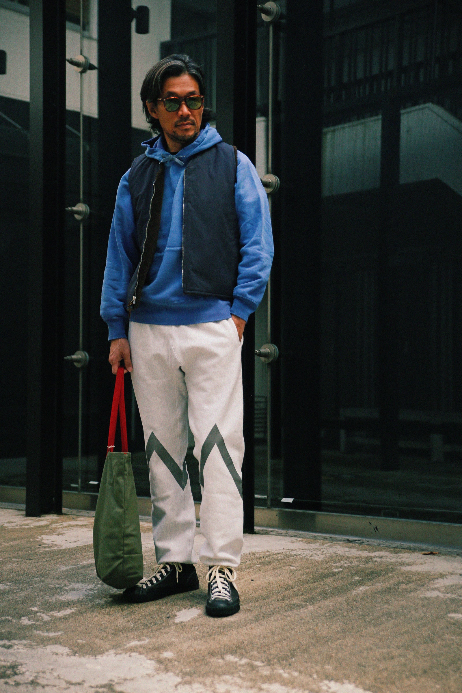 HEAVYWEIGHT SWEATPANTS / USAFA REFLECTOR Gallery Image 1