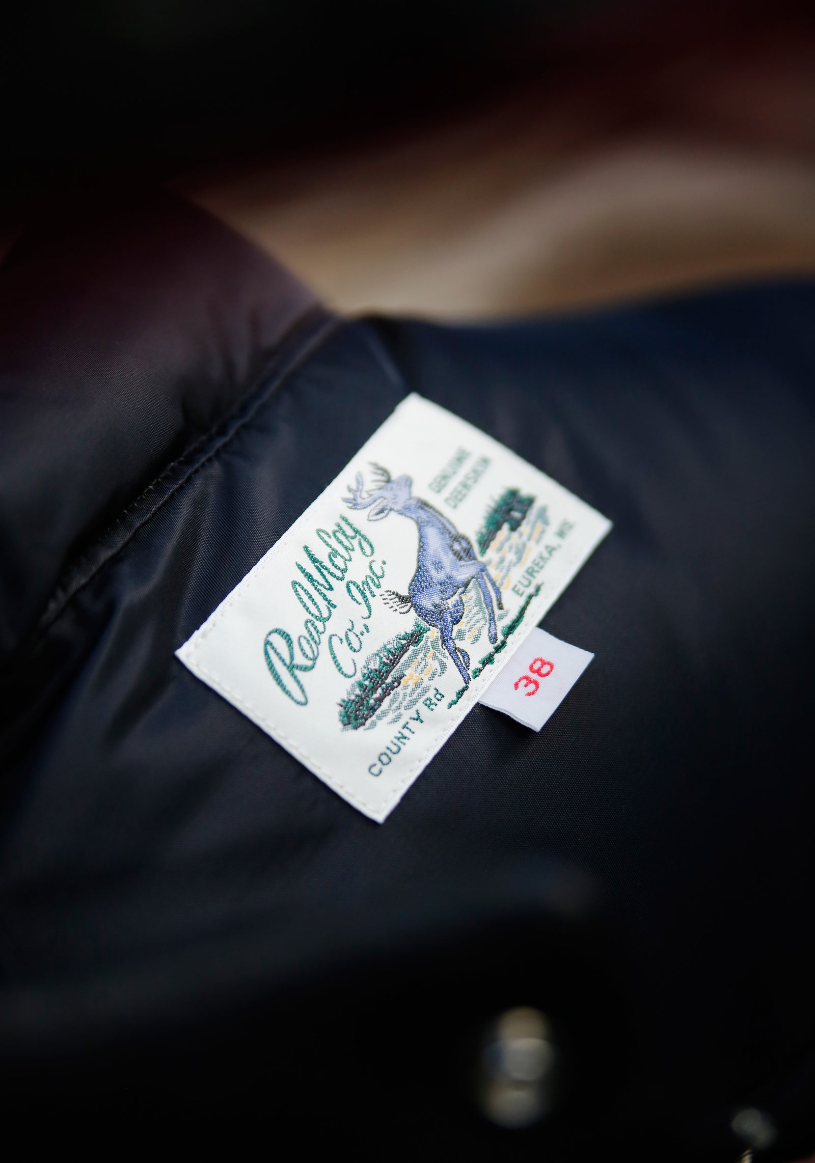 DEERSKIN DOWN VEST Gallery Image 4