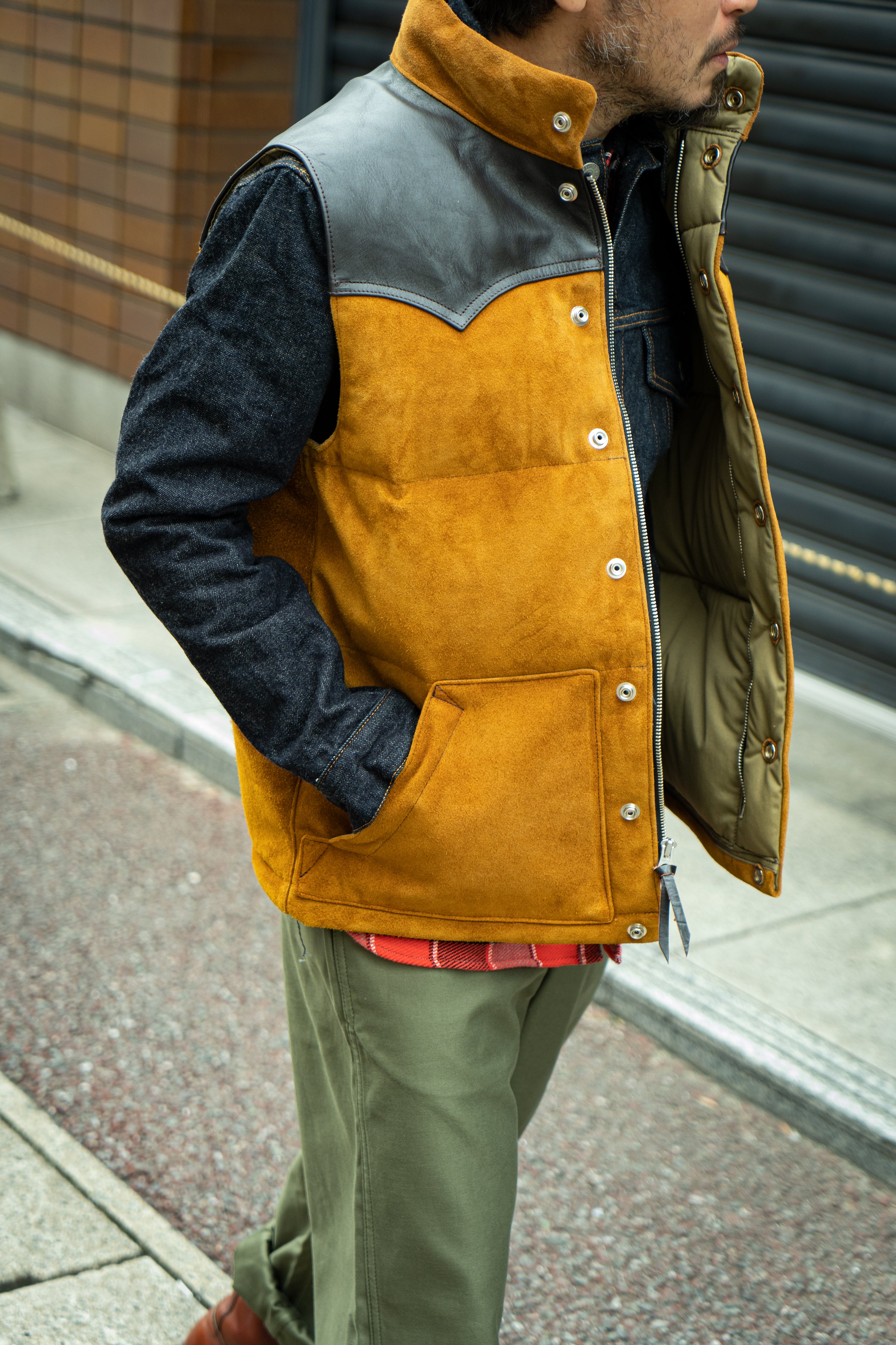 ROUGHOUT DOWN VEST – The Real McCoy's