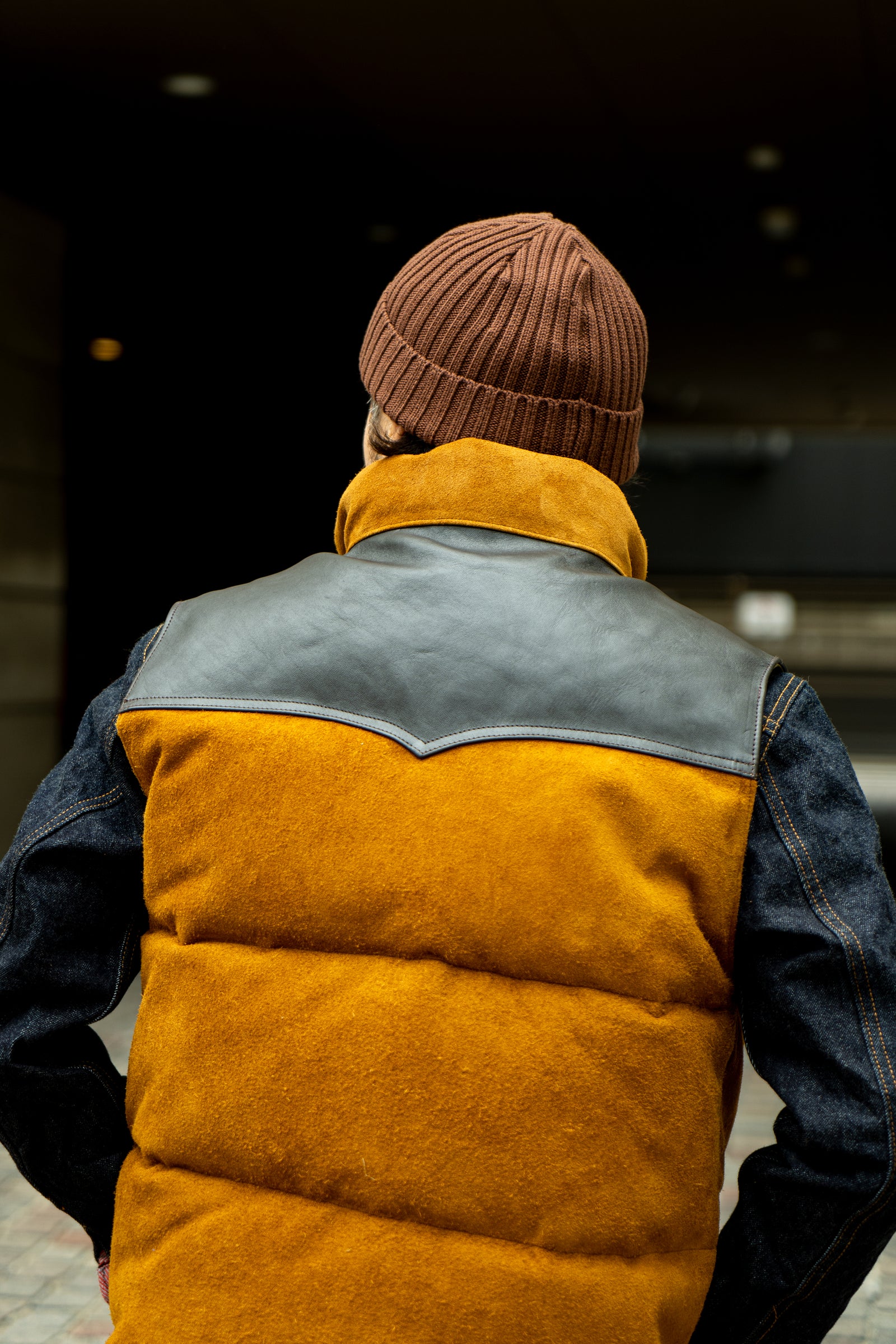 ROUGHOUT DOWN VEST Gallery Image 3