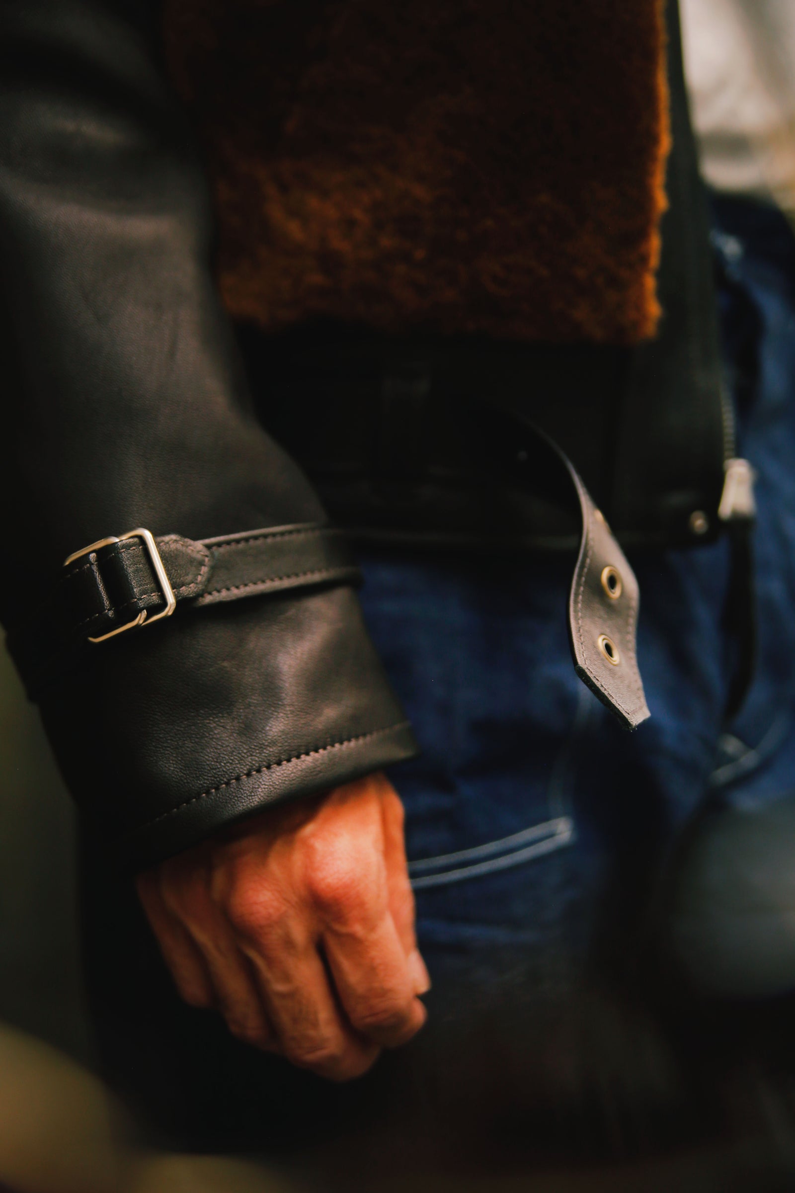 AKLAK GRIZZLY JACKET / BLACK,BROWN Gallery Image 4