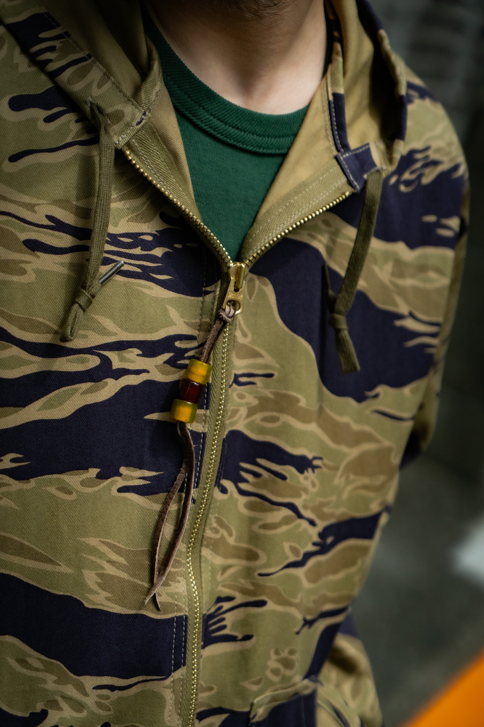 TIGER CAMOUFLAGE PARKA / ADVISOR Gallery Image 7