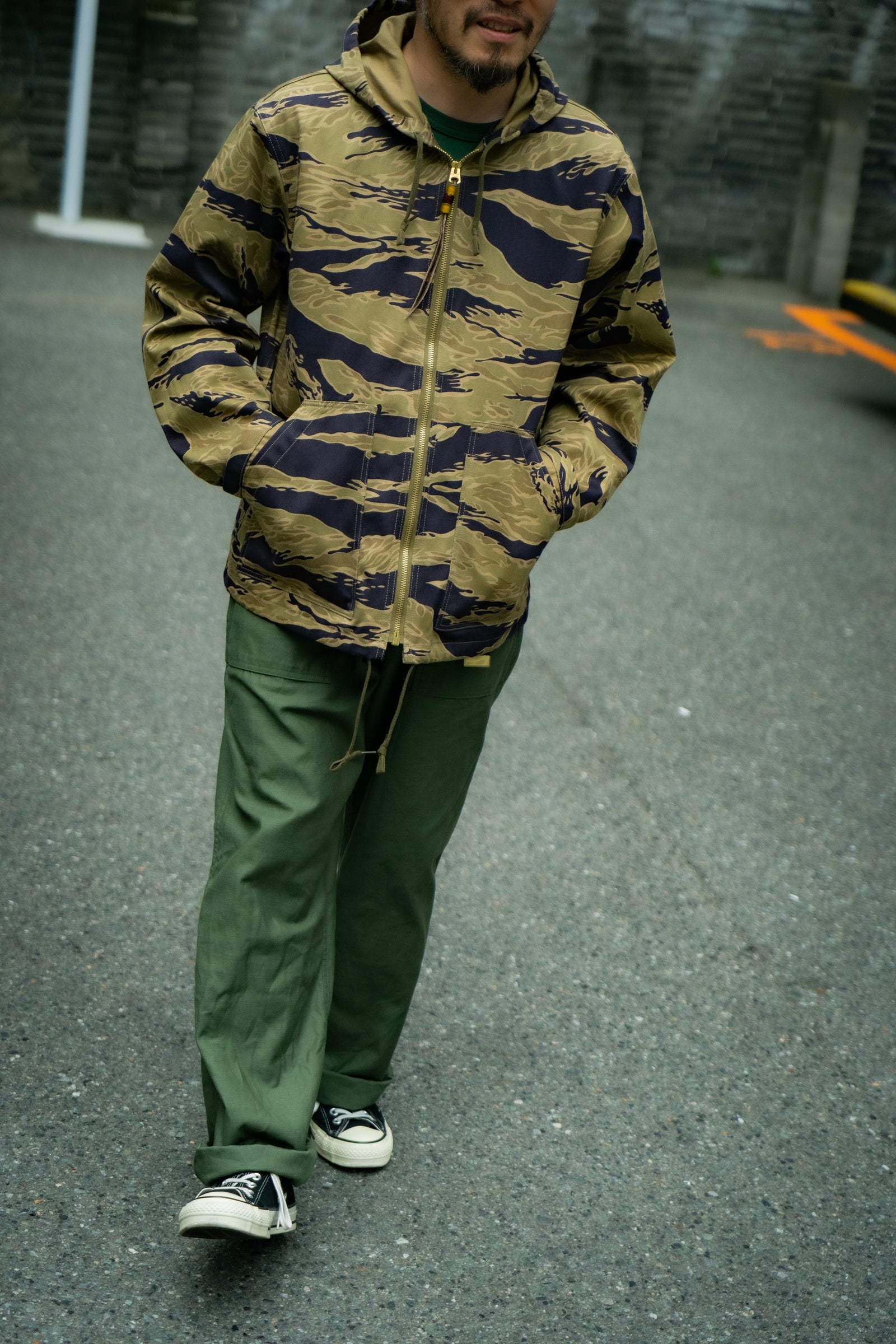 TIGER CAMOUFLAGE PARKA / ADVISOR Gallery Image