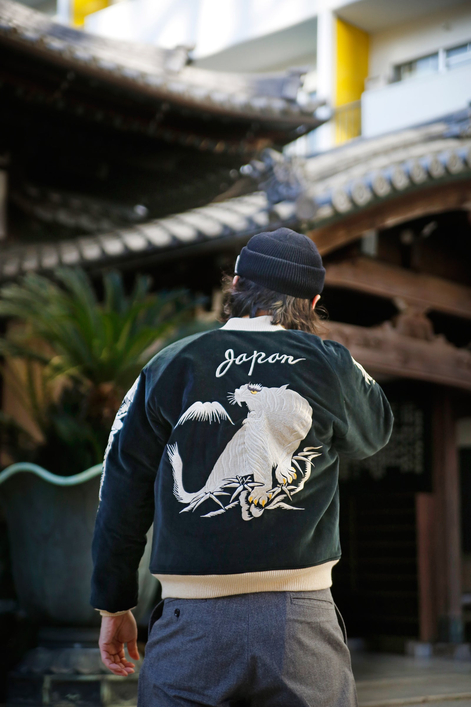 SOUVENIR SUKA JACKET / TIGER AND EAGLE Gallery Image 7