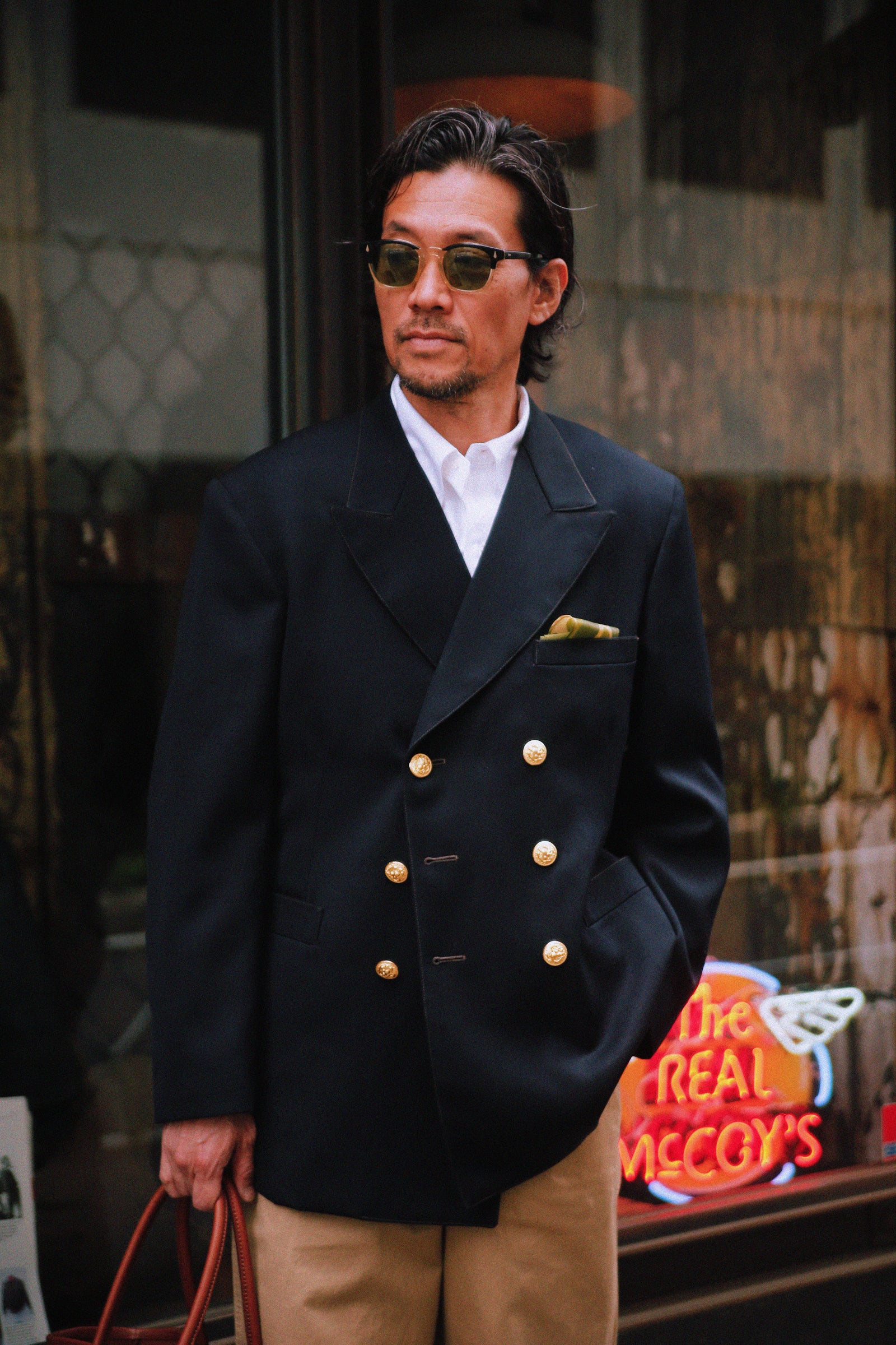U.S. NAVY OFFICER'S BLUE SERVICE COAT Gallery Image 1