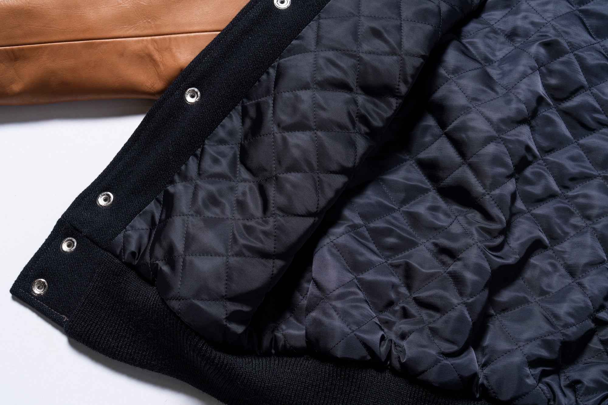 WOOL VARSITY JACKET / BULLDOGS