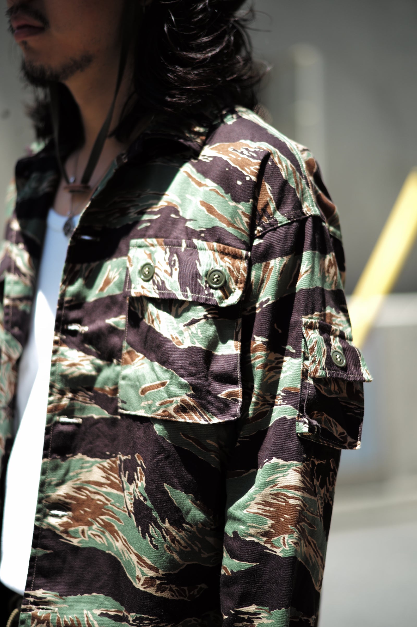 TIGER CAMOUFLAGE SHIRT / JOHN WAYNE Gallery Image 2