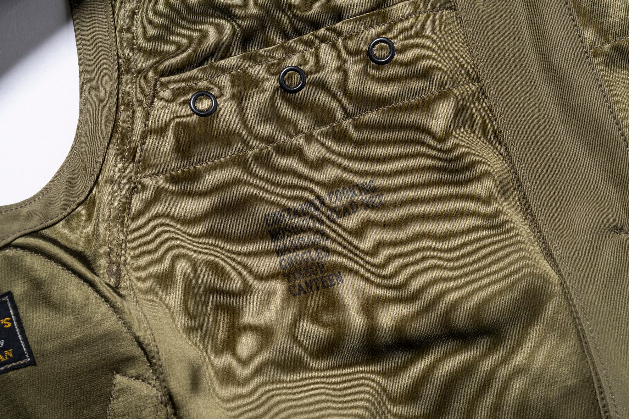 TYPE C-1 VEST, EMERGENCY SUSTENANCE