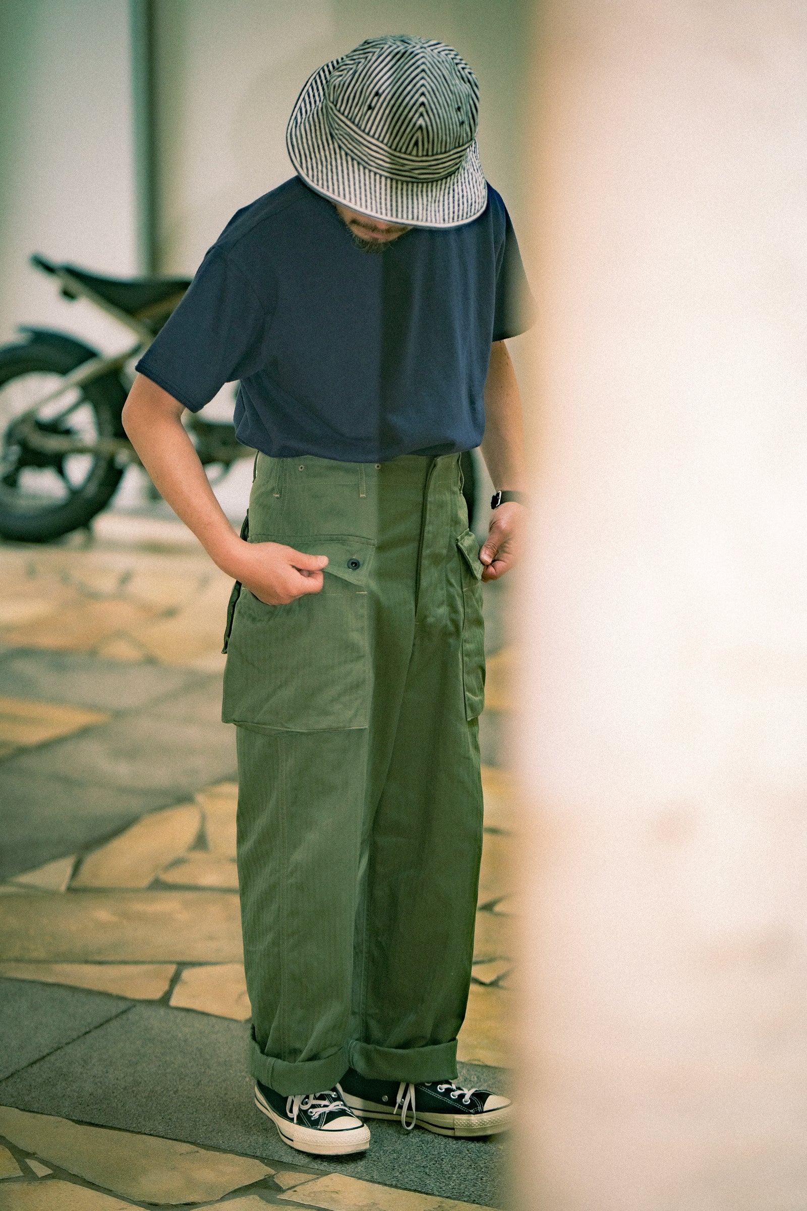 P-44 UTILITY TROUSERS Gallery Image 3