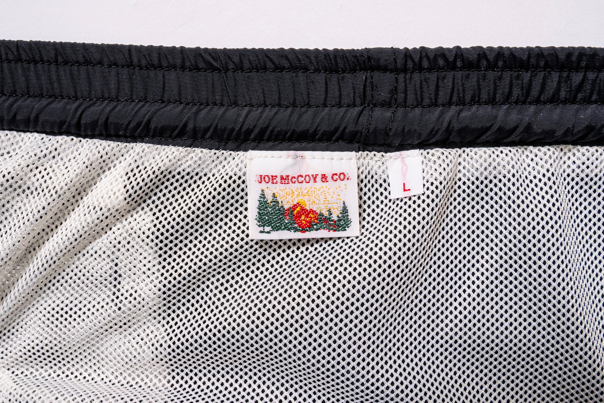 NYLON-MESH HIKING SHORTS