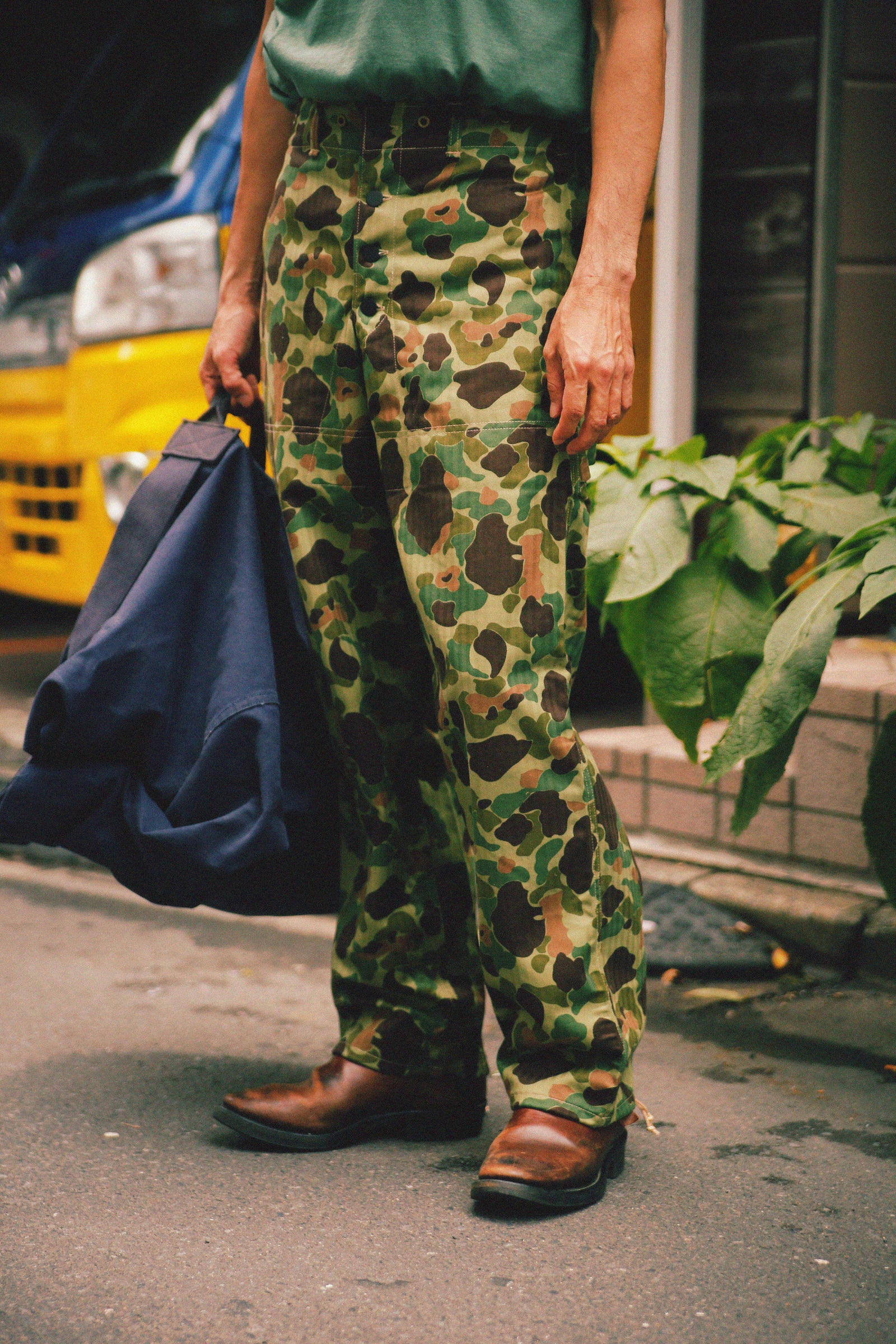P1944 REVERSIBLE FROGSKIN CAMOUFLAGE TROUSERS Gallery Image 2