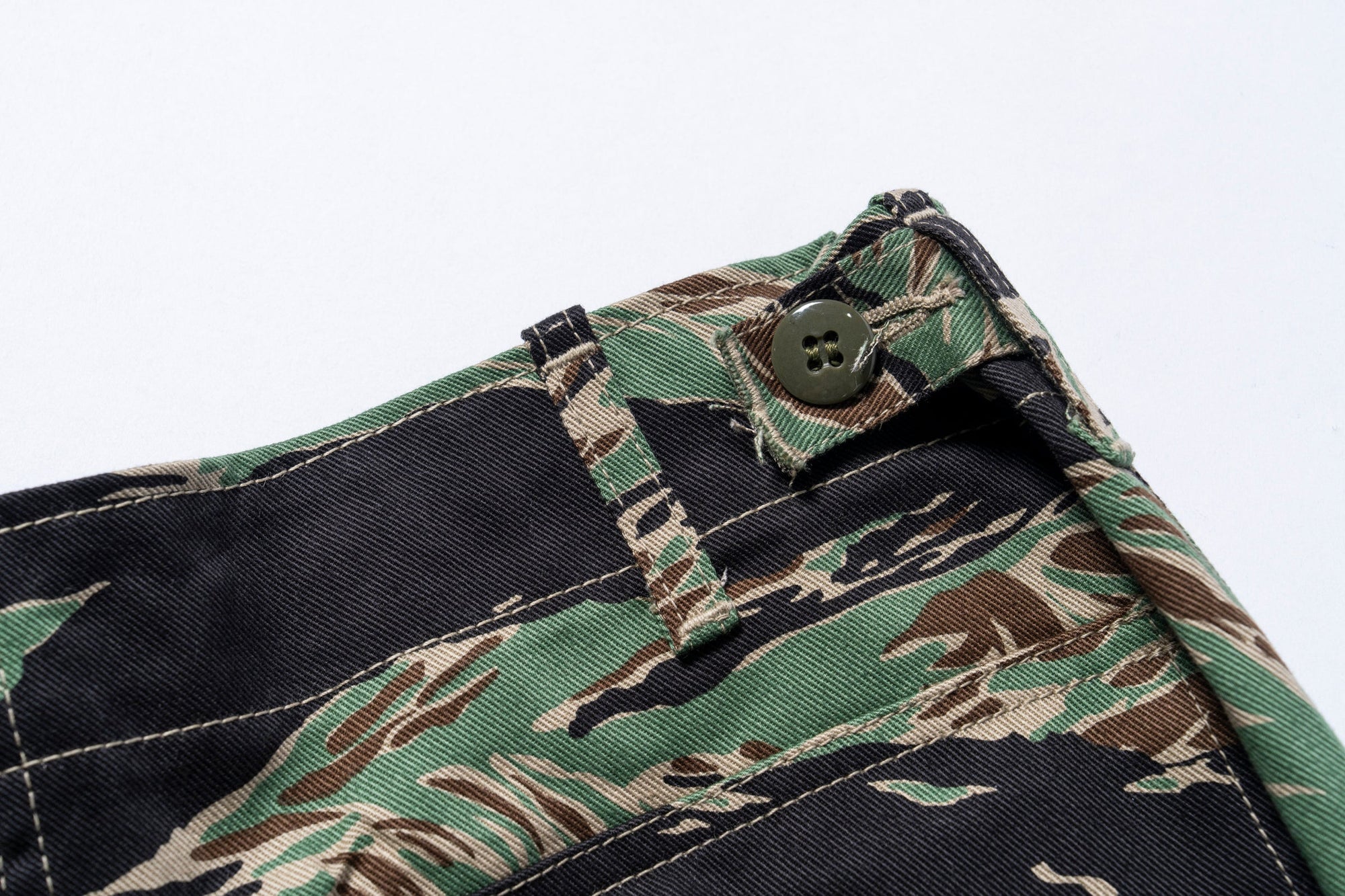 TIGER CAMOUFLAGE CIVILIAN TROUSERS / JOHN WAYNE