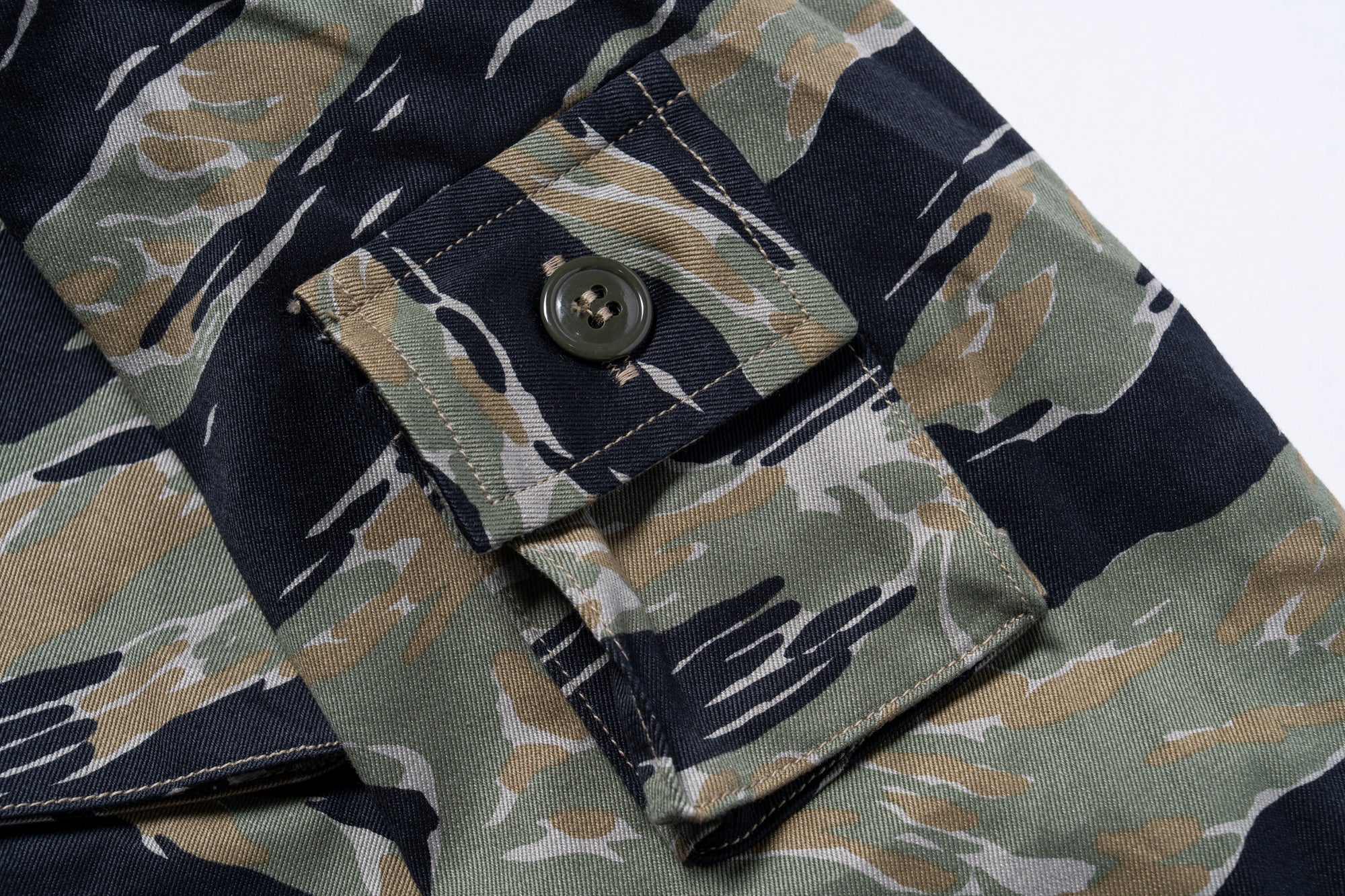 TIGER CAMOUFLAGE SHIRT / TADPOLE