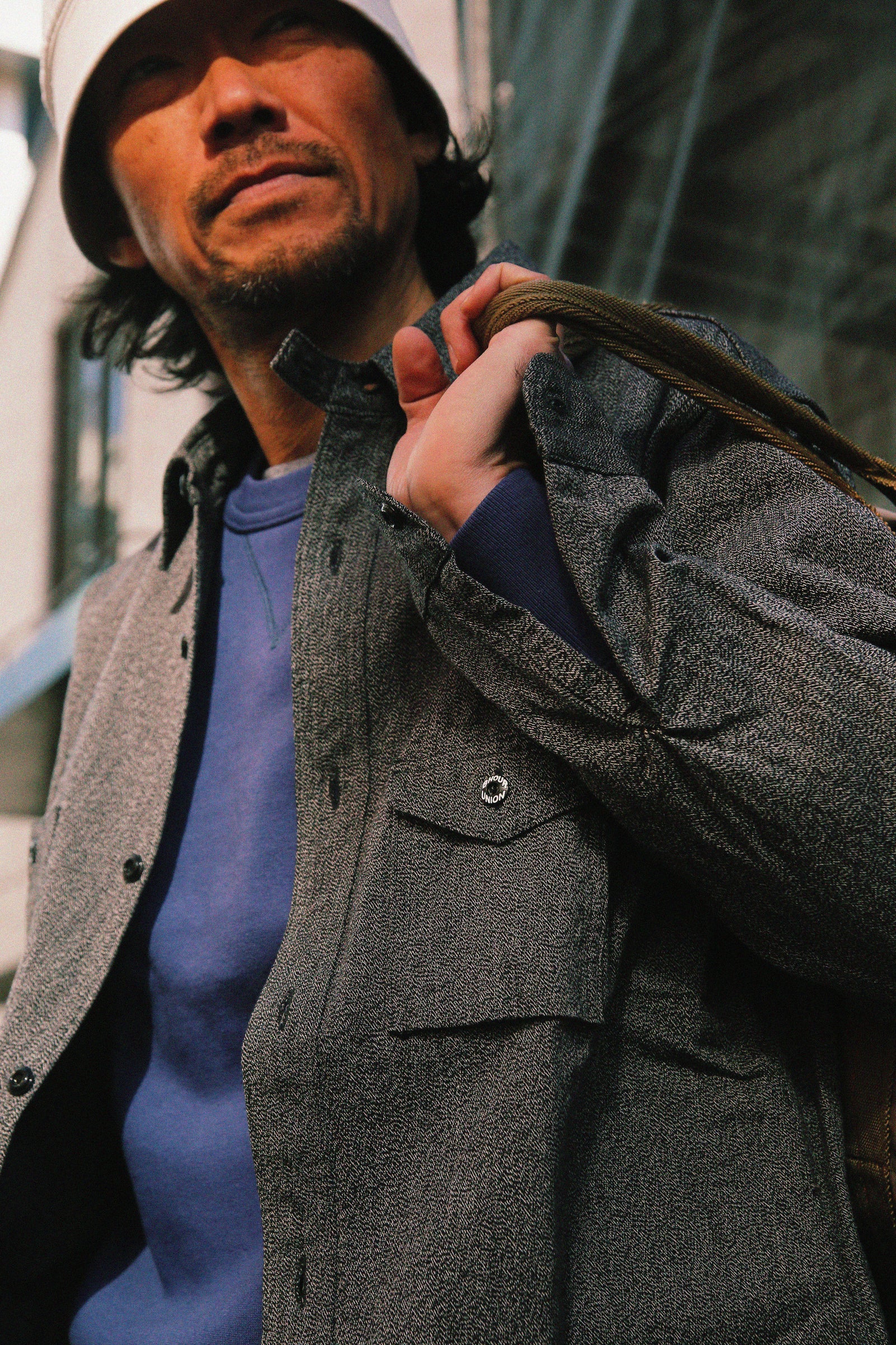 8HU CIGARETTE POCKET MOCK-TWIST CHAMBRAY WORK SHIRT Gallery Image 4