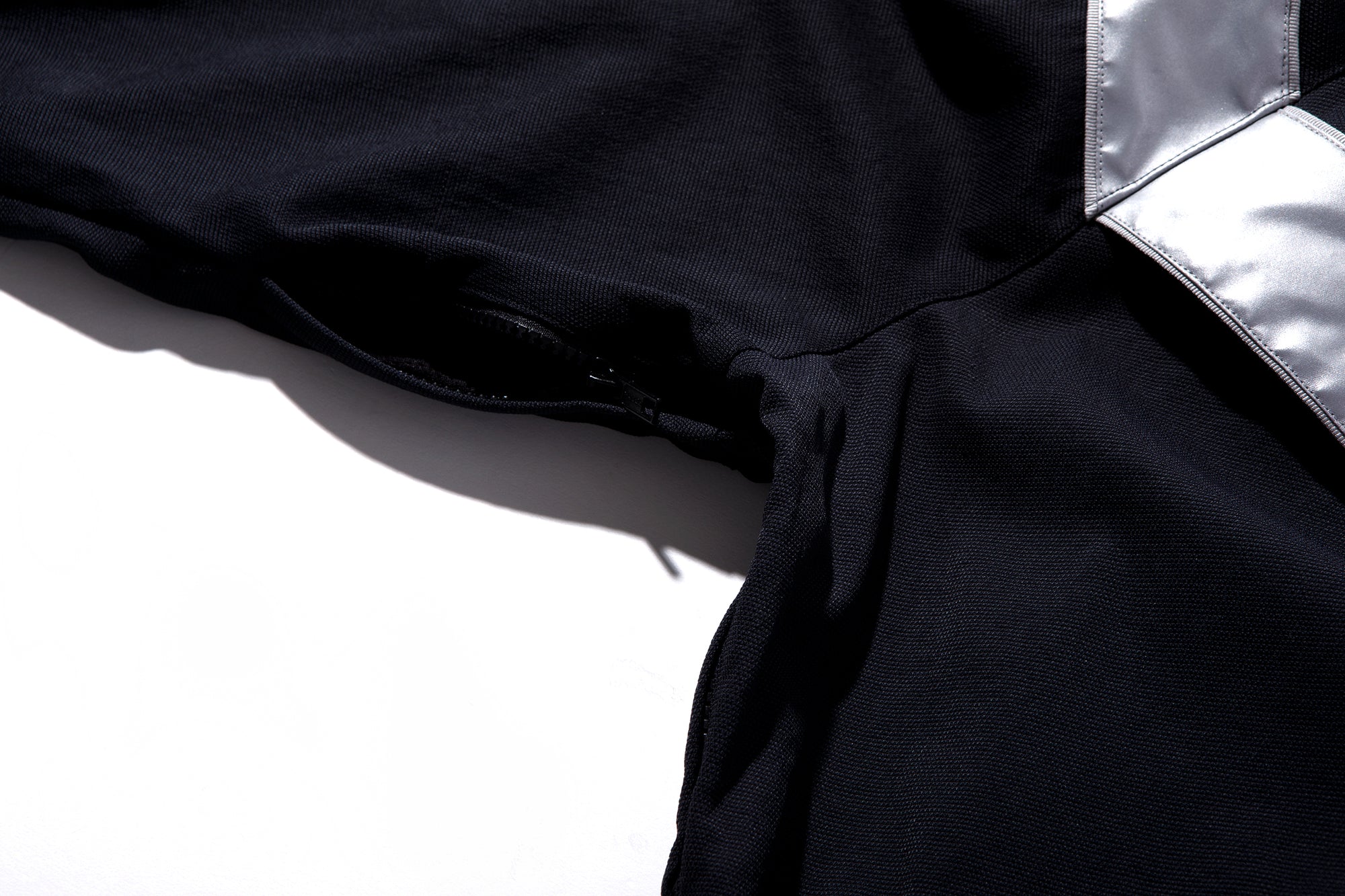 IPFU NYLON TRAINING JACKET