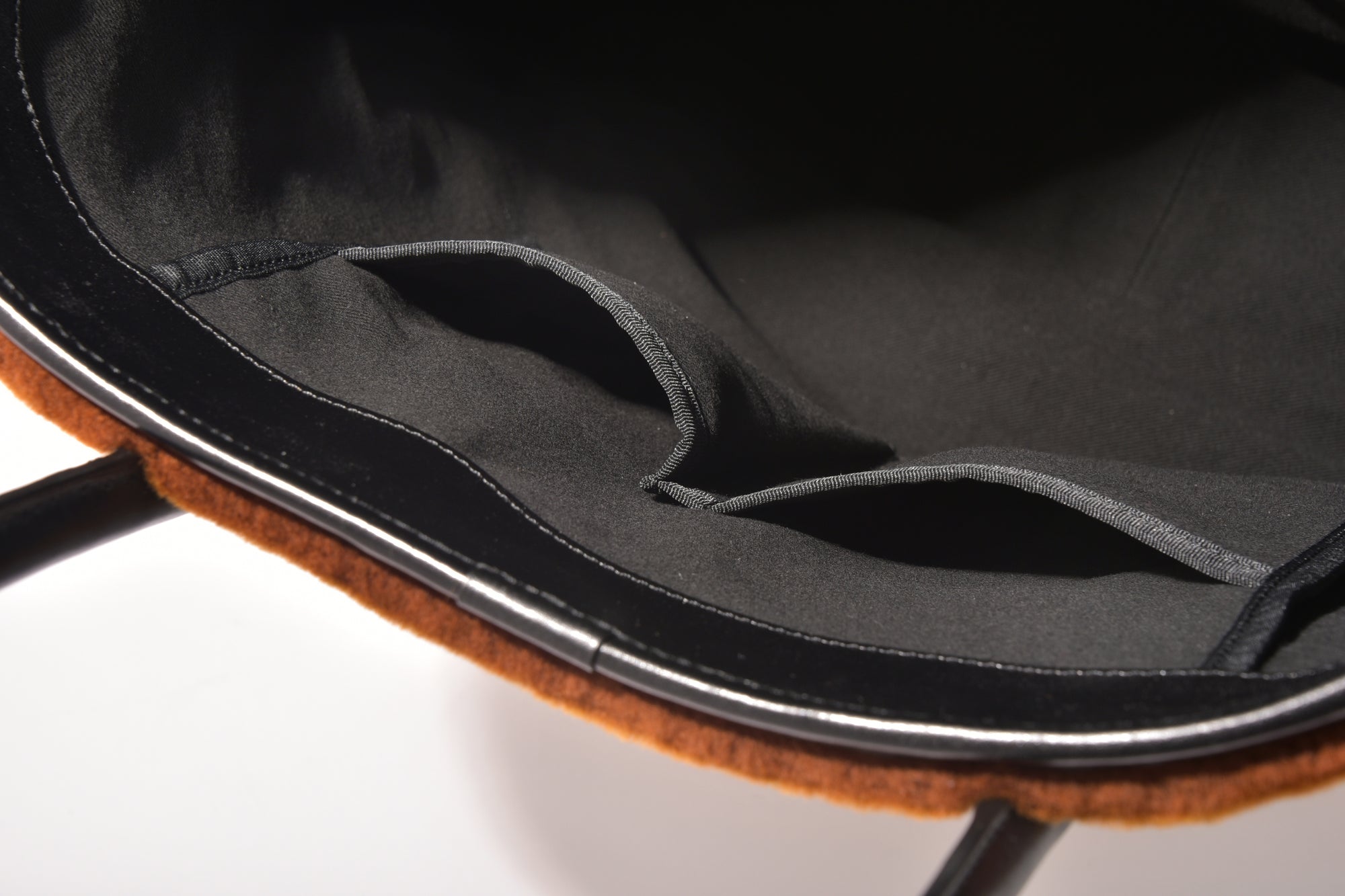 MOUTON LEATHER TOTE BAG / BROWN