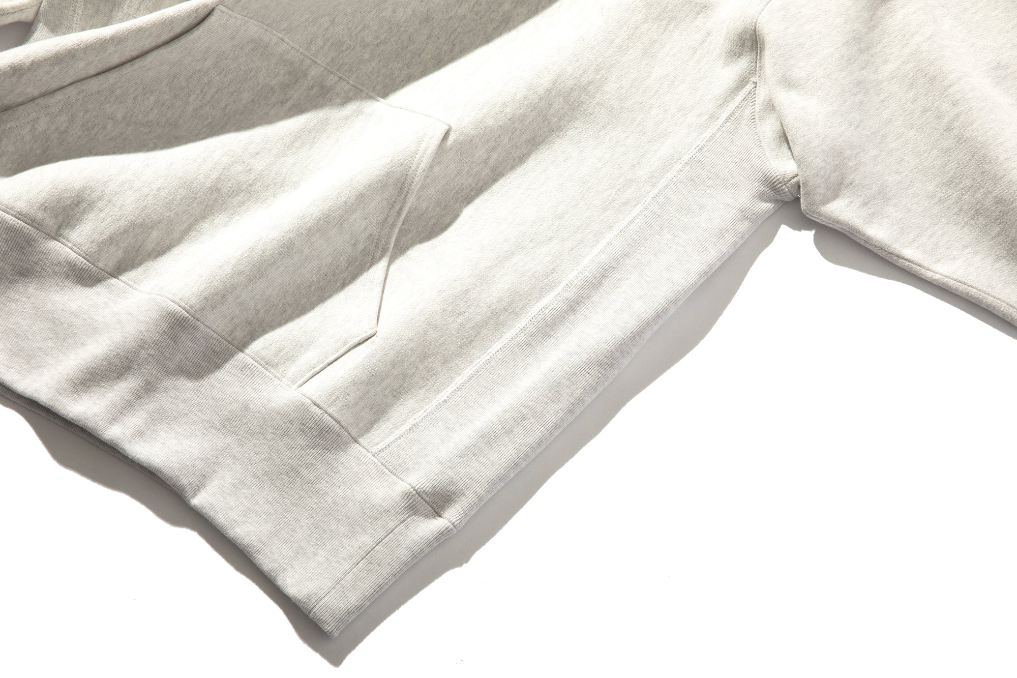 HEAVYWEIGHT HOODED SWEATSHIRT