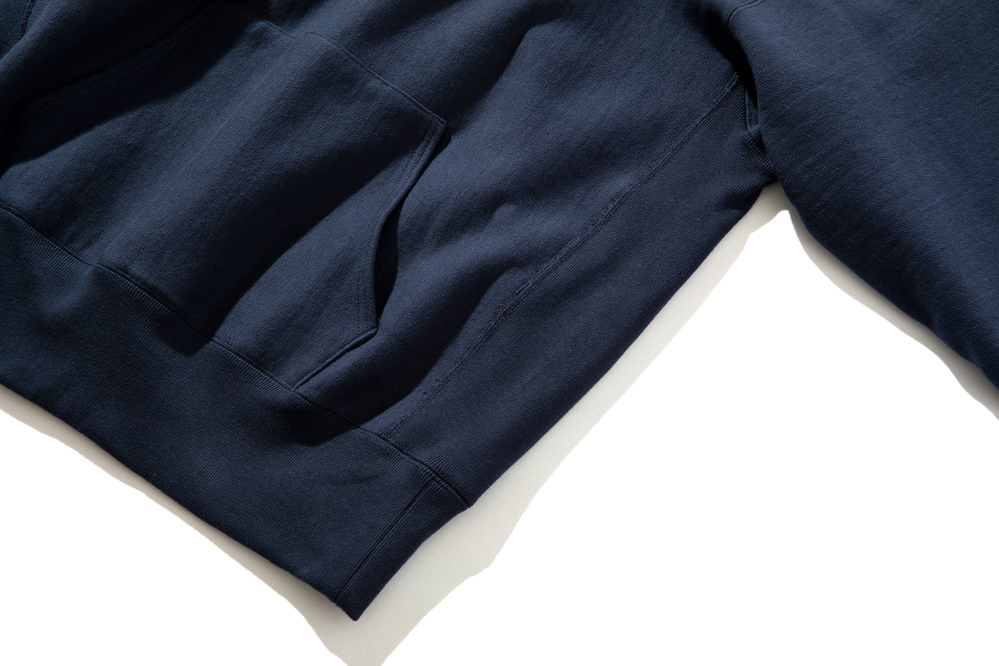 HEAVYWEIGHT HOODED SWEATSHIRT