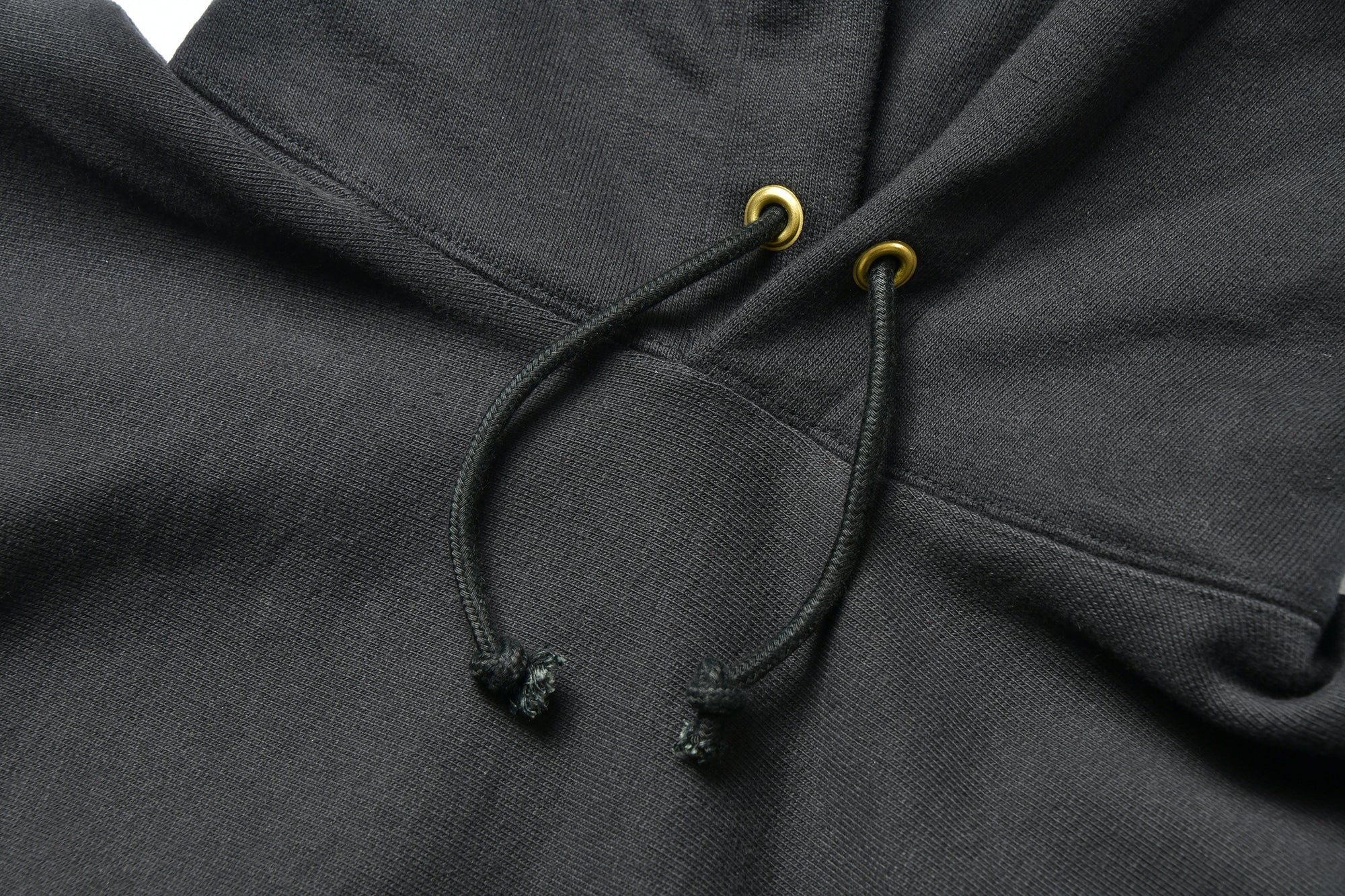 HEAVYWEIGHT HOODED SWEATSHIRT