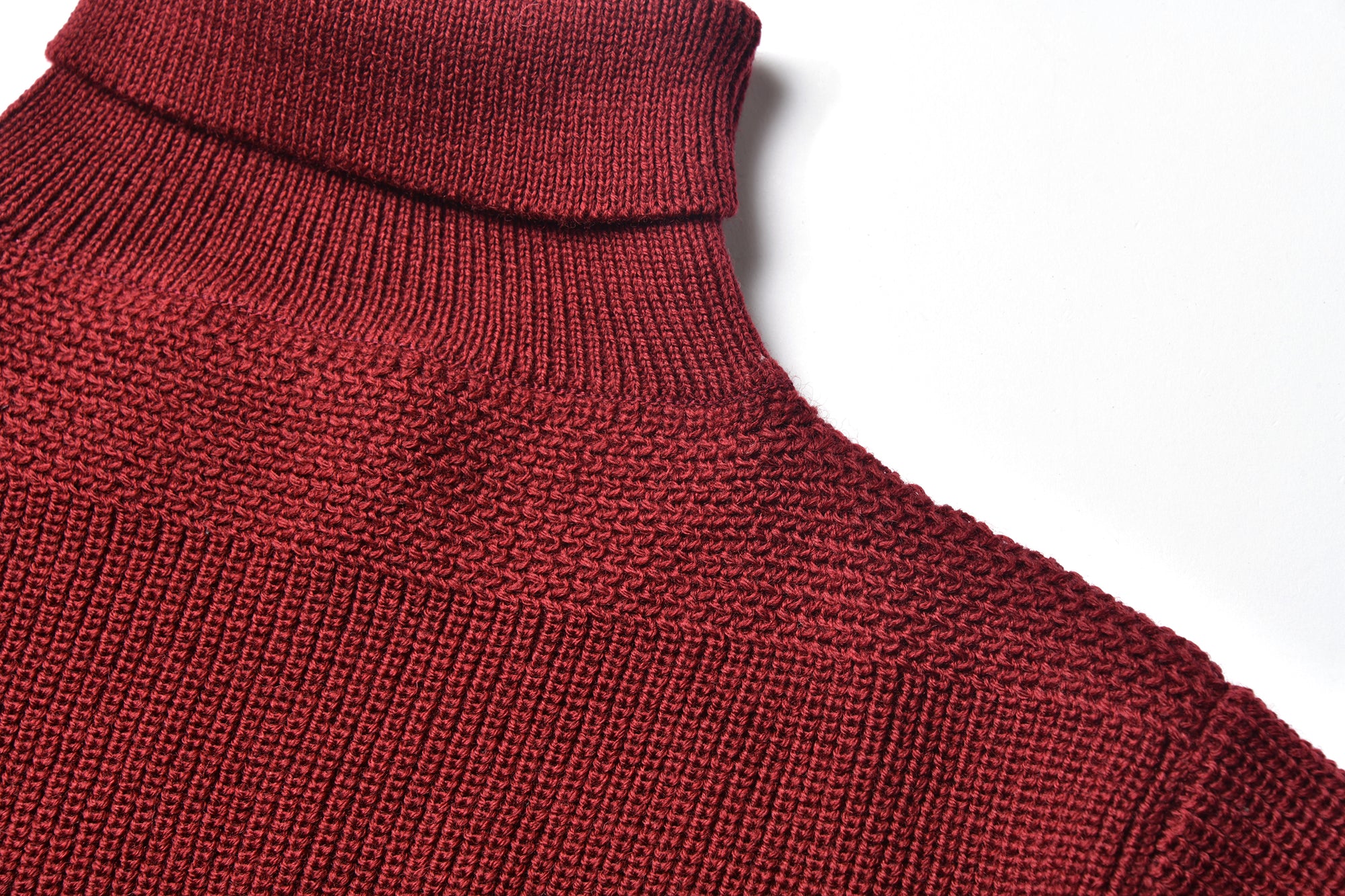 FISHERMAN'S TURTLE NECK SWEATER