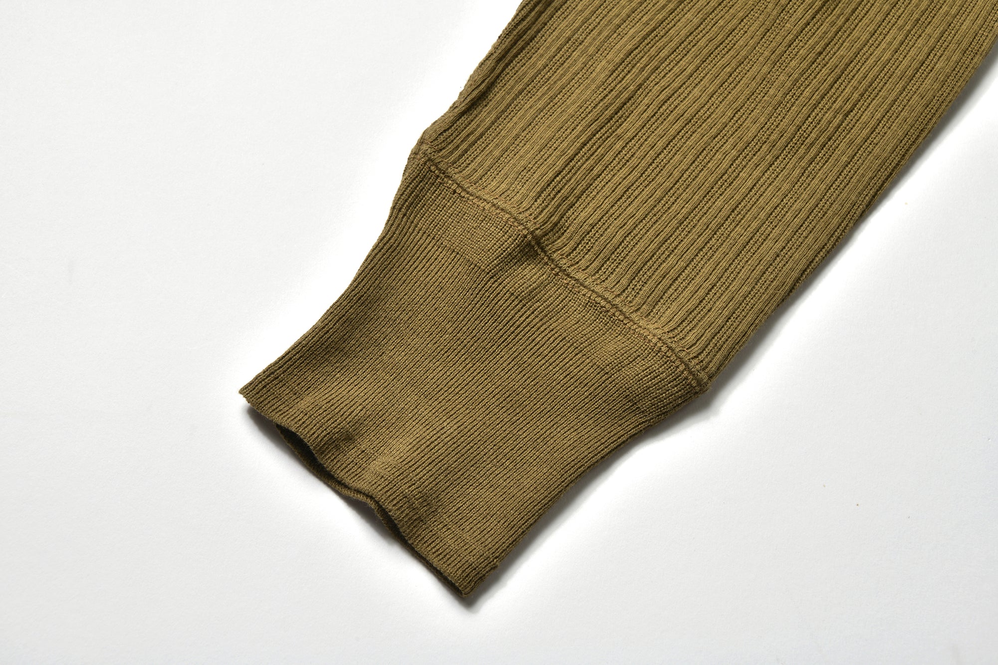 DOUBLE DIAMOND EYELET HENLEY UNDERSHIRT