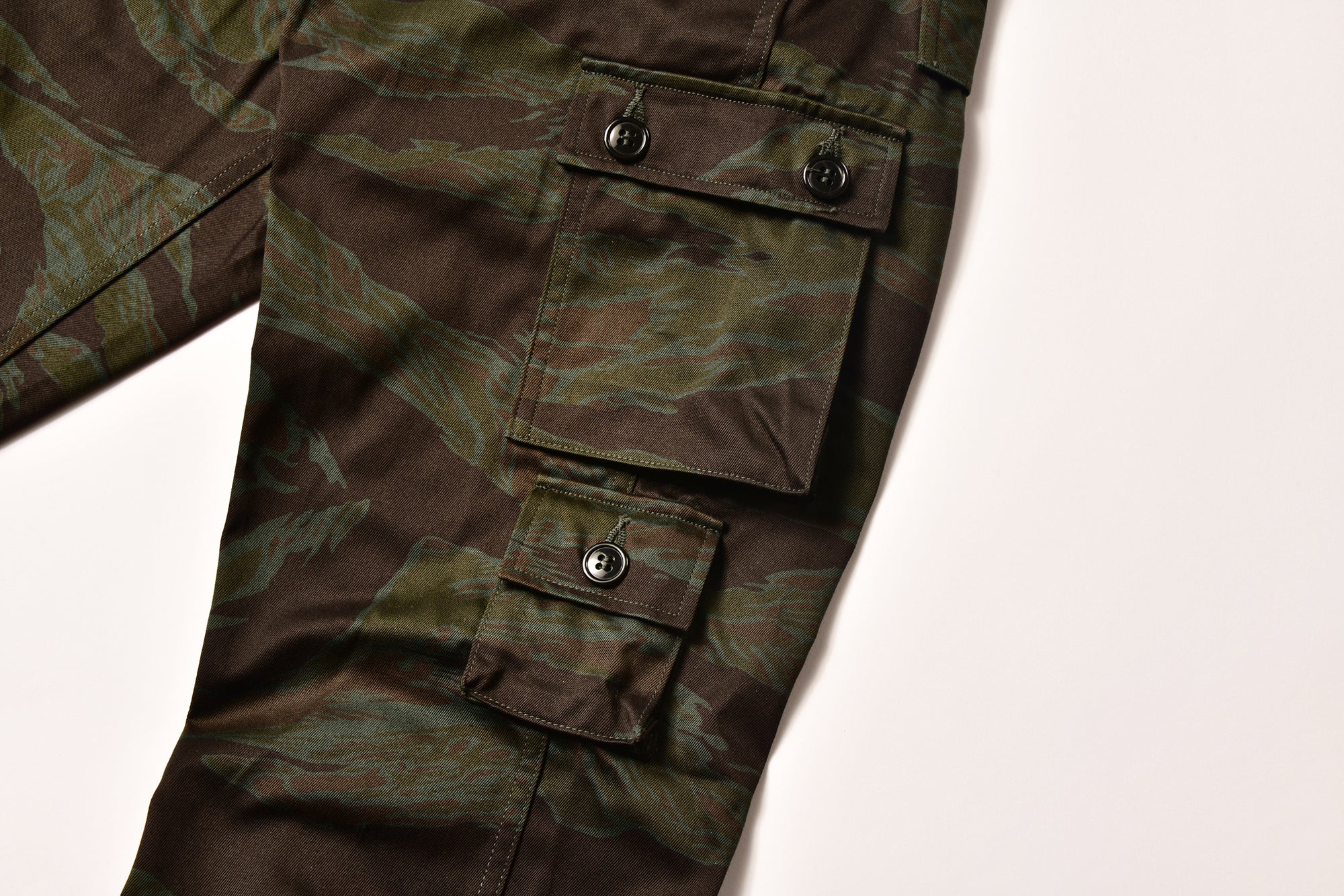 TIGER CAMOUFLAGE TROUSERS / BLACK OVER-DYE