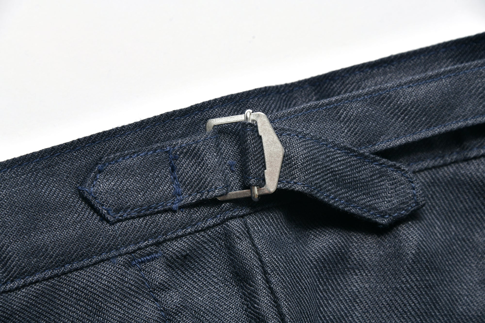 LINEN PLEATED SHORT PANTS